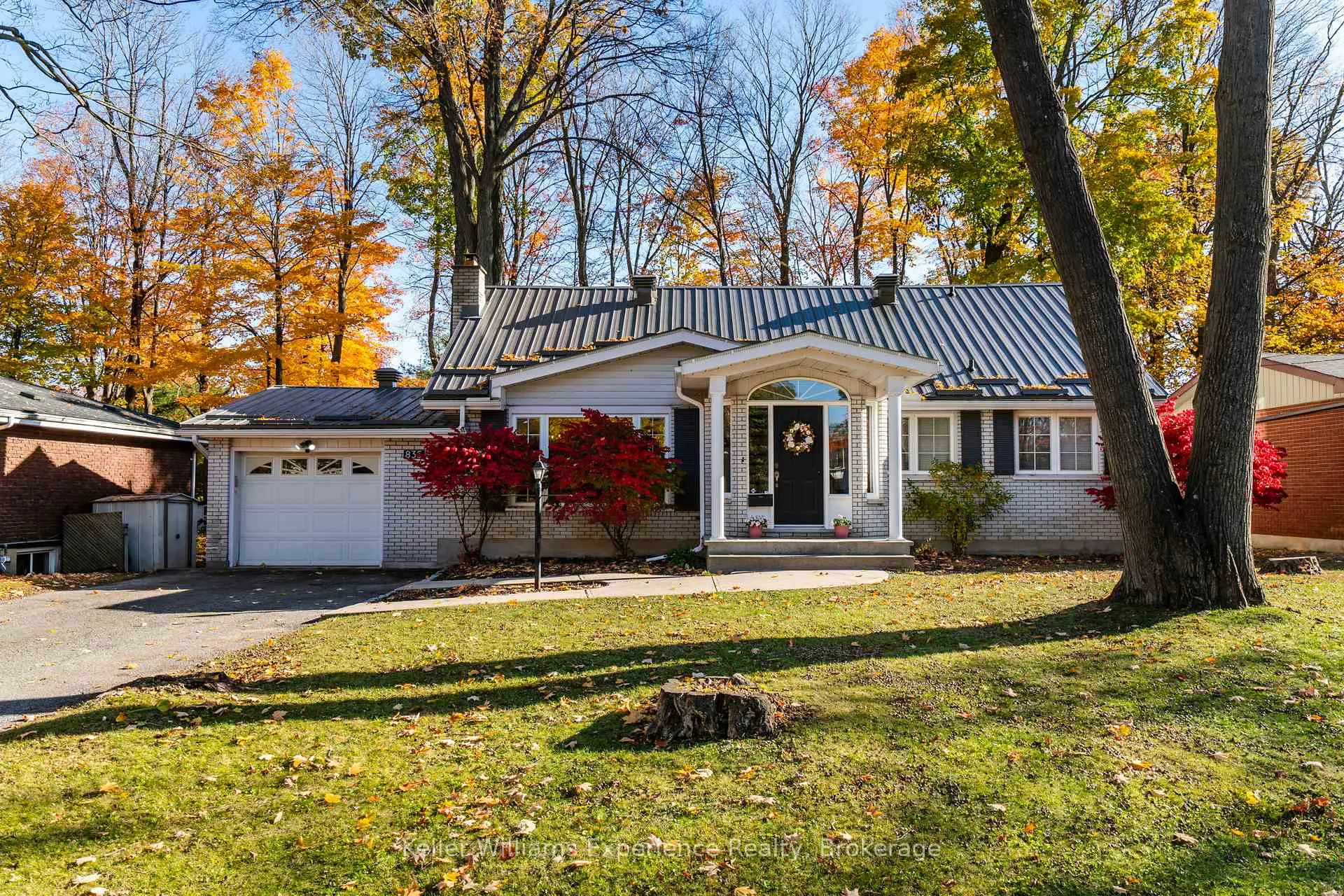 Front of 835 Dominion Avenue