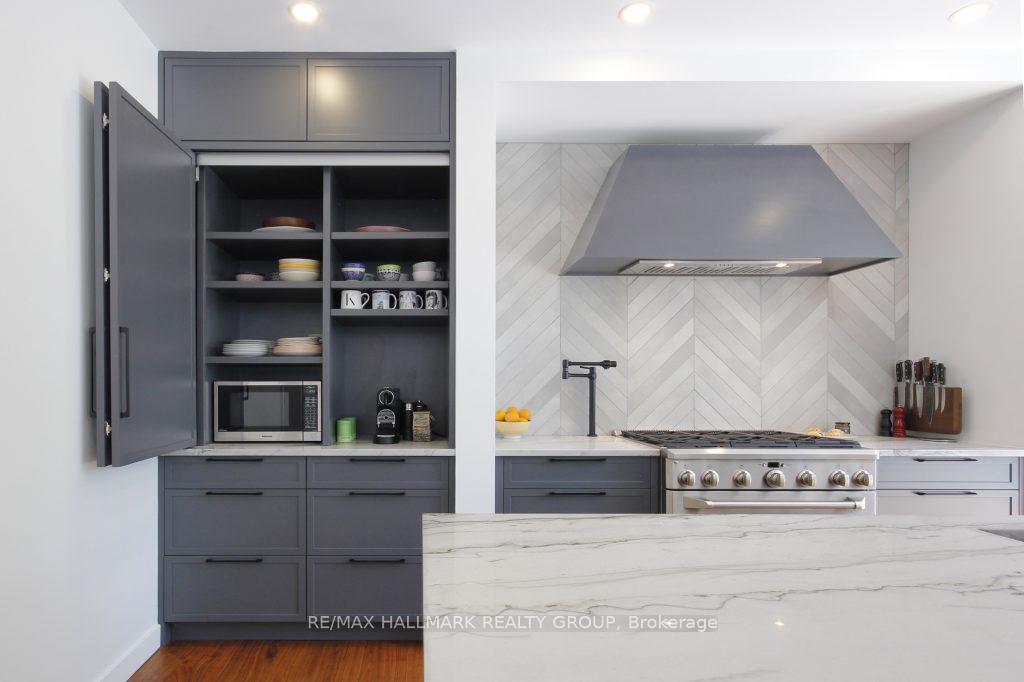 Photo 14 of 216 Hudson Avenue, Ottawa, Courtland Park — HOMEH