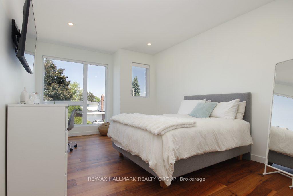 Photo 29 of 216 Hudson Avenue, Ottawa, Courtland Park — HOMEH