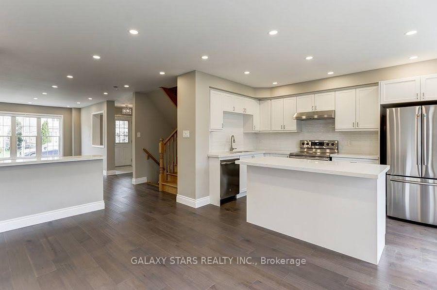 Photo 2 of 33 Lappe Avenue, Markham, Cornell — HOMEH