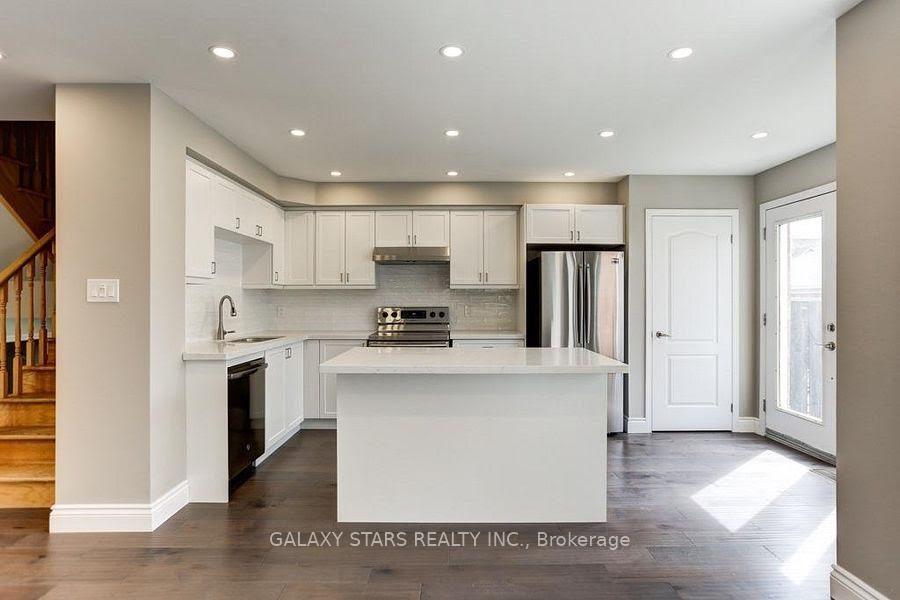 Photo 3 of 33 Lappe Avenue, Markham, Cornell — HOMEH