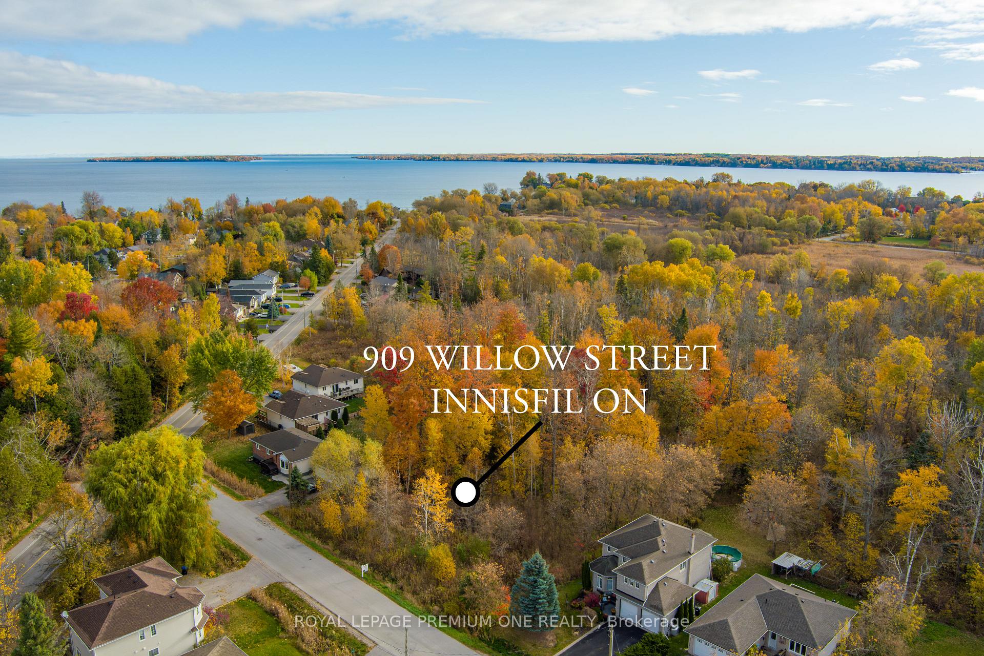 Photo 4 of 909a Willow Street, Innisfil, Lefroy — HOMEH