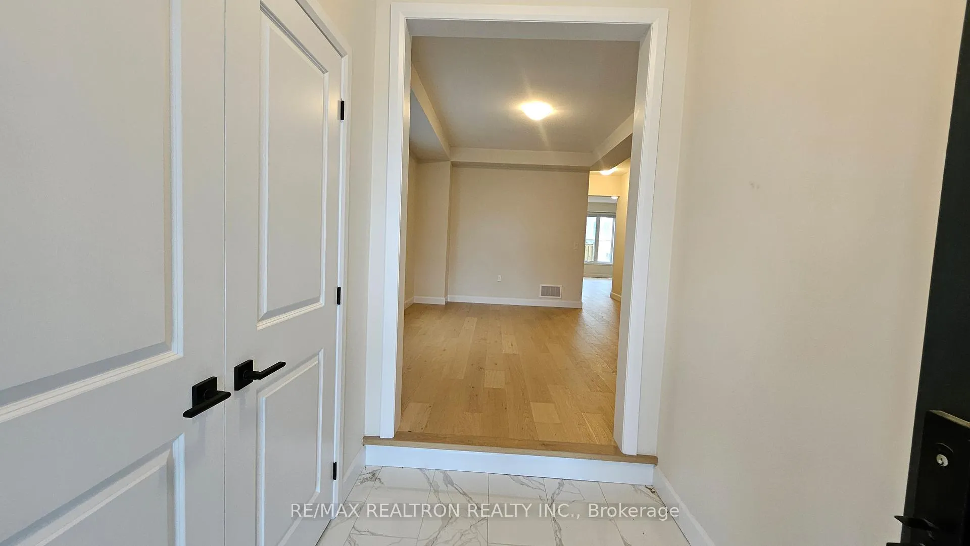 Photo 15 of 246 O'Neil Street, Peterborough, Monaghan Ward 2 — HOMEH