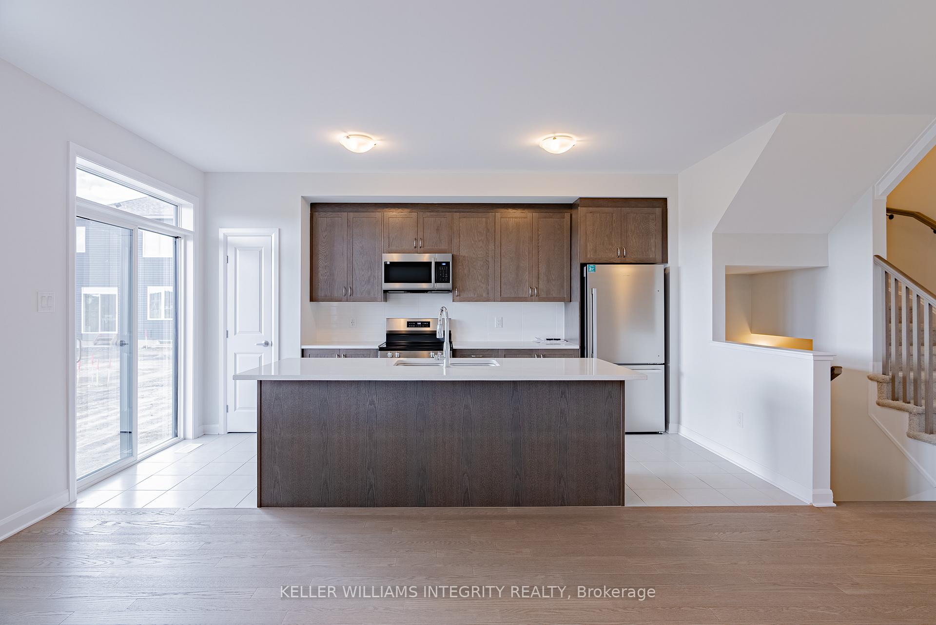 Photo 11 of 310 Gisborne Place, Ottawa, Kanata - Morgan's Grant/South March — HOMEH