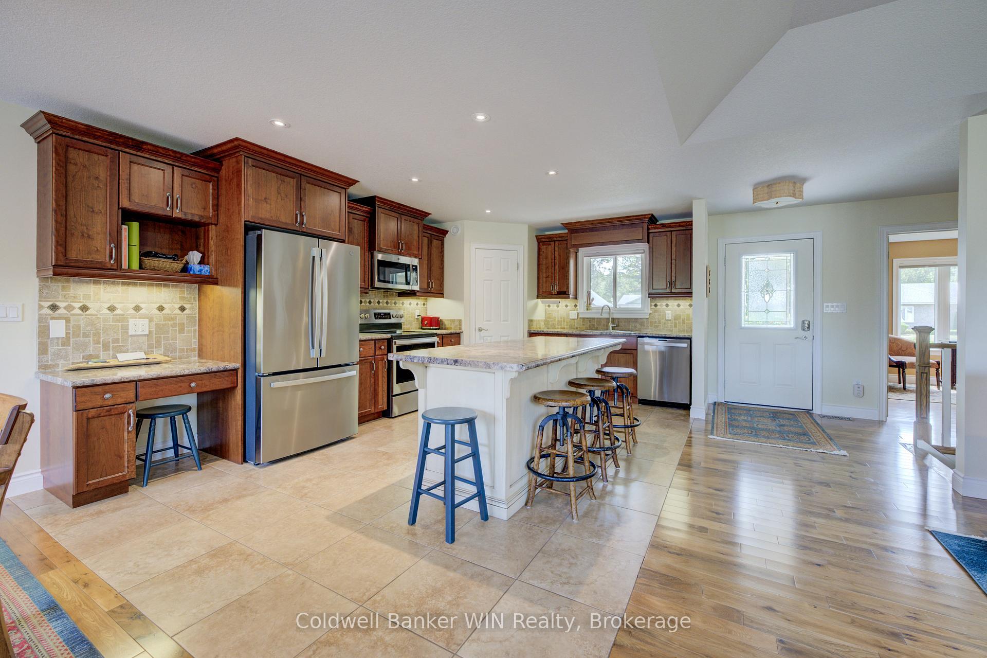 Photo 6 of 22 Regency Drive, Minto — HOMEH