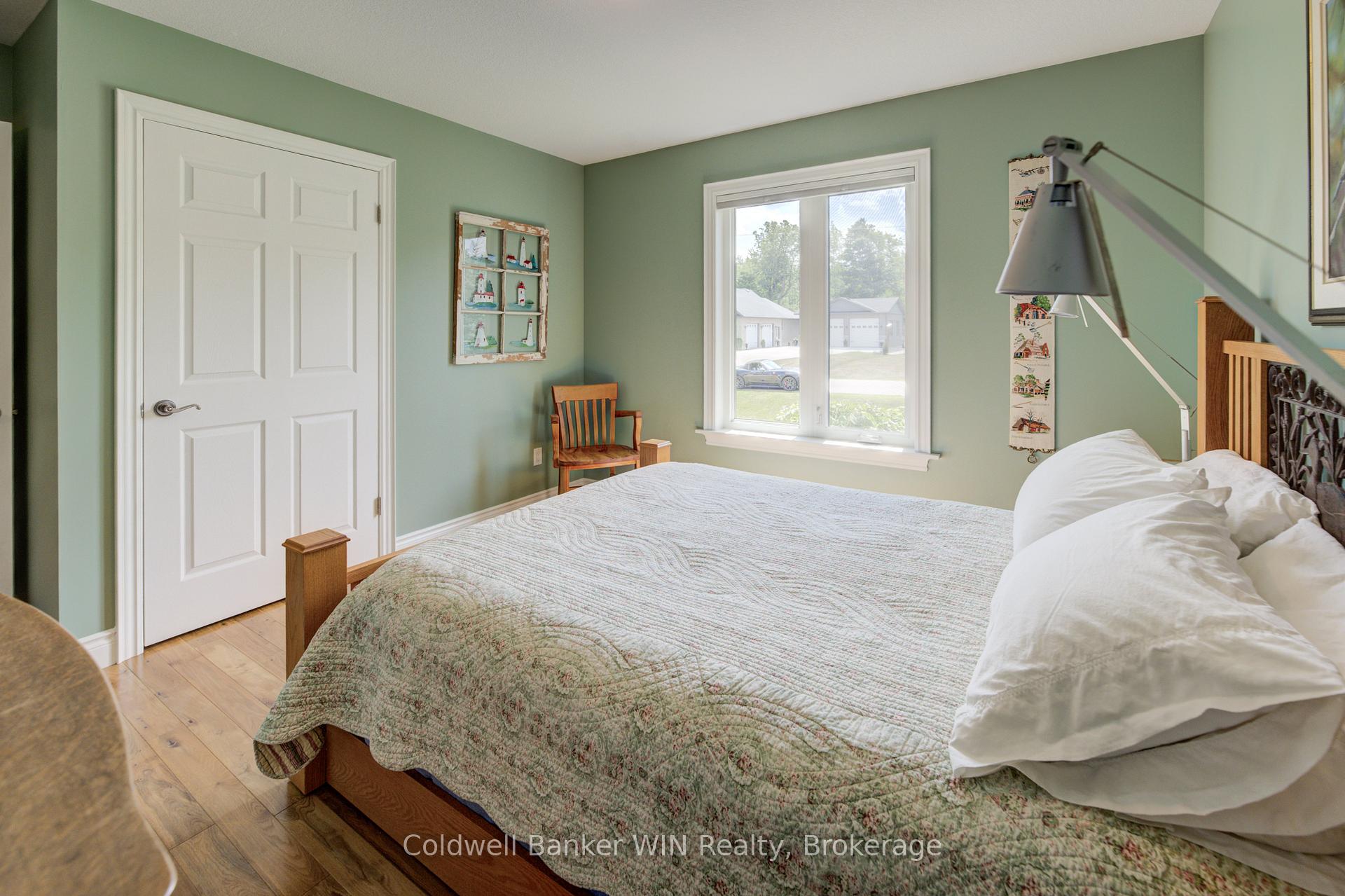 Photo 20 of 22 Regency Drive, Minto — HOMEH