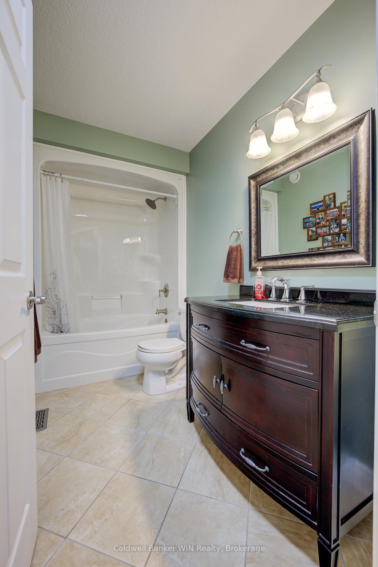 Photo 22 of 22 Regency Drive, Minto — HOMEH