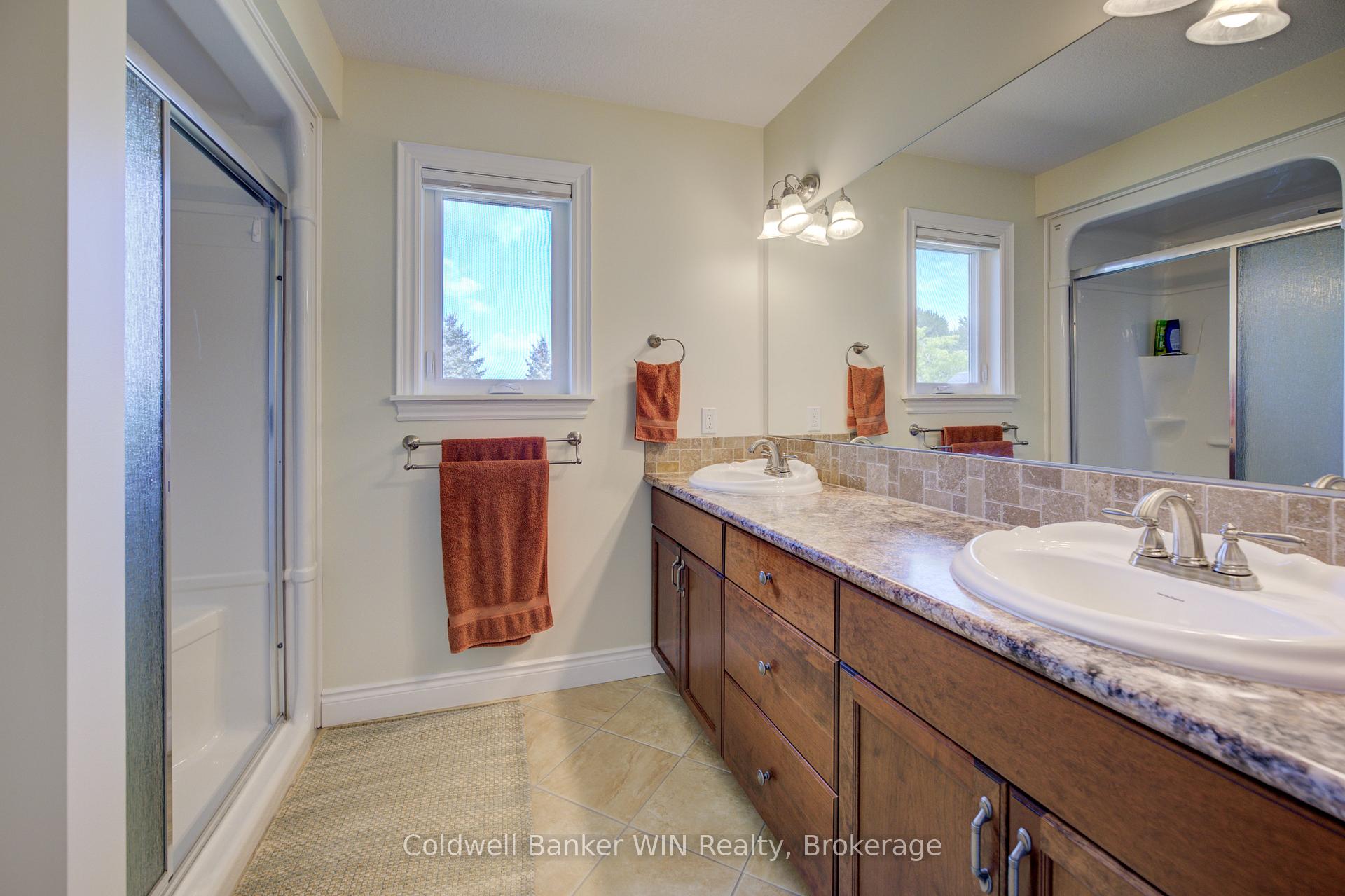 Photo 25 of 22 Regency Drive, Minto — HOMEH