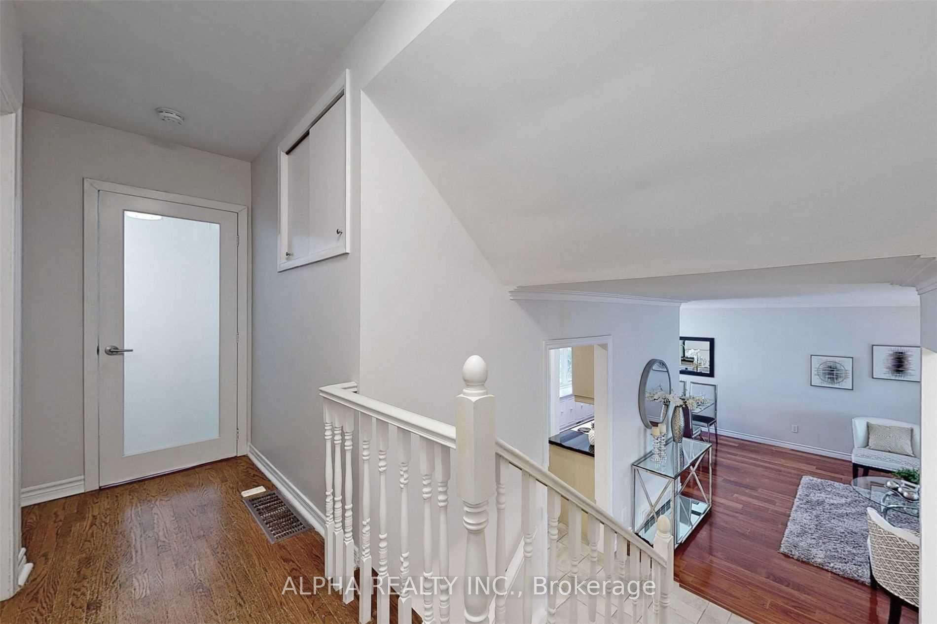 Photo 15 of 80 Lincoln Green Drive, Markham, Bullock — HOMEH