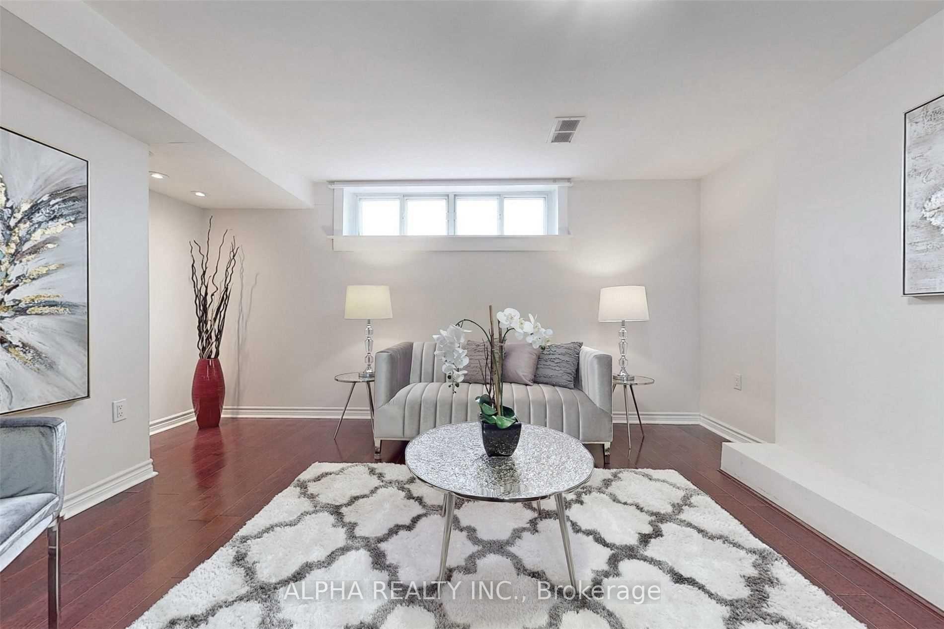 Photo 23 of 80 Lincoln Green Drive, Markham, Bullock — HOMEH