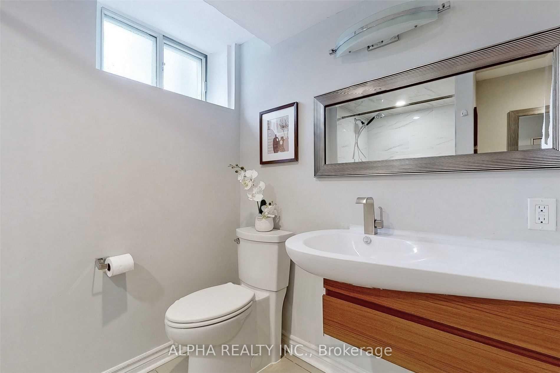 Photo 28 of 80 Lincoln Green Drive, Markham, Bullock — HOMEH