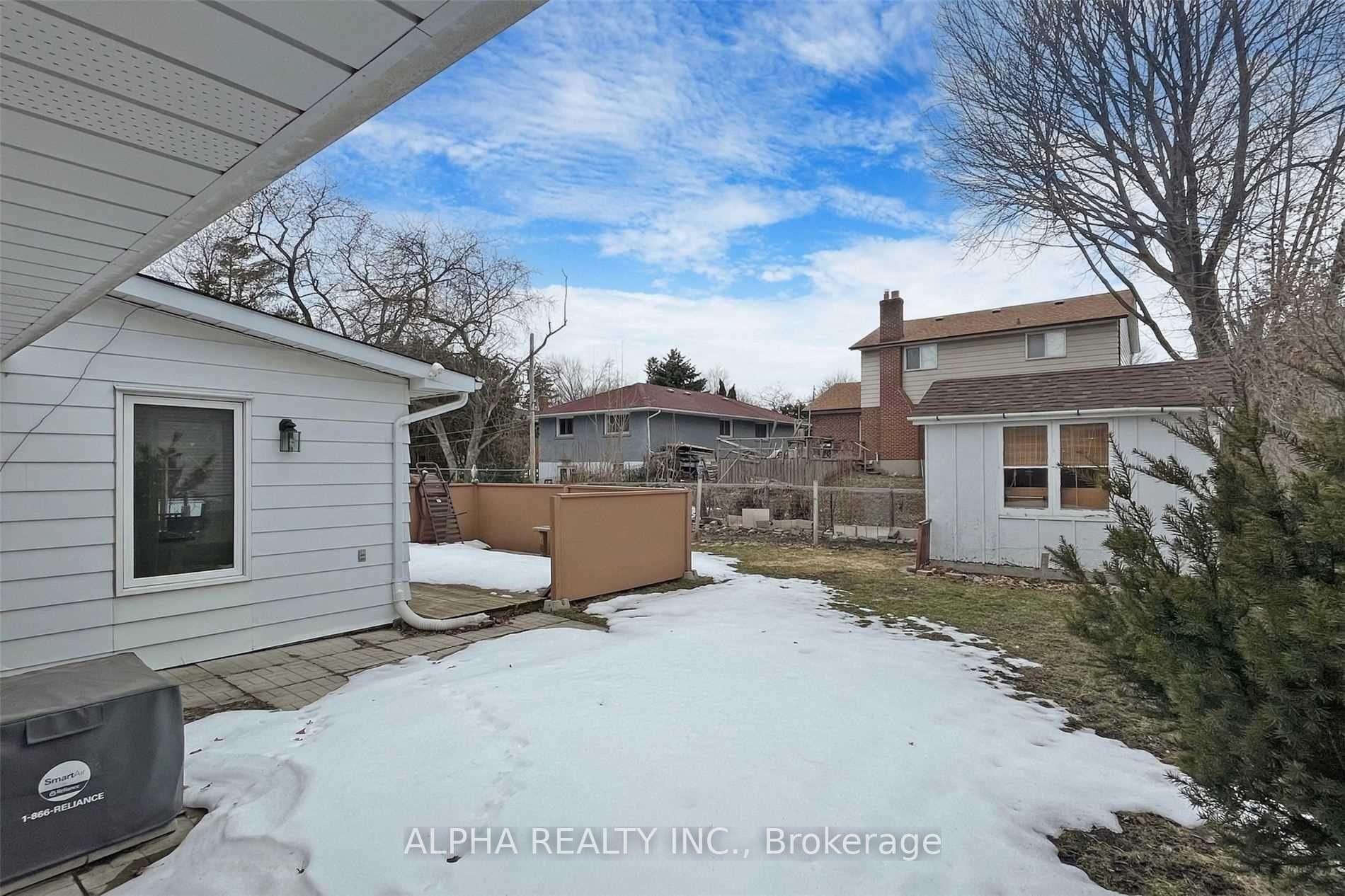 Photo 36 of 80 Lincoln Green Drive, Markham, Bullock — HOMEH