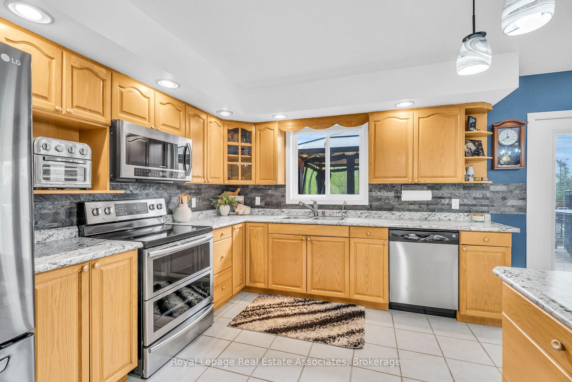 Photo 11 of 436451 4th Line, Melancthon, Rural Melancthon — HOMEH