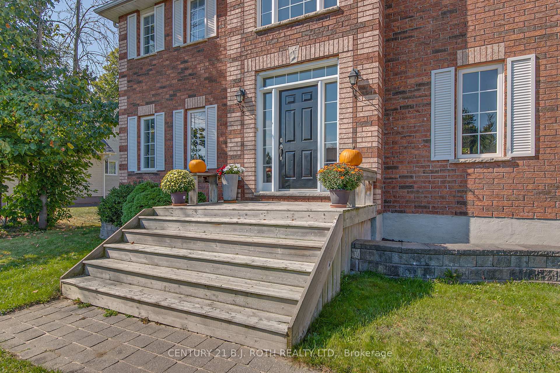 Photo 2 of 3684 Kimberley Street, Innisfil, Rural Innisfil — HOMEH