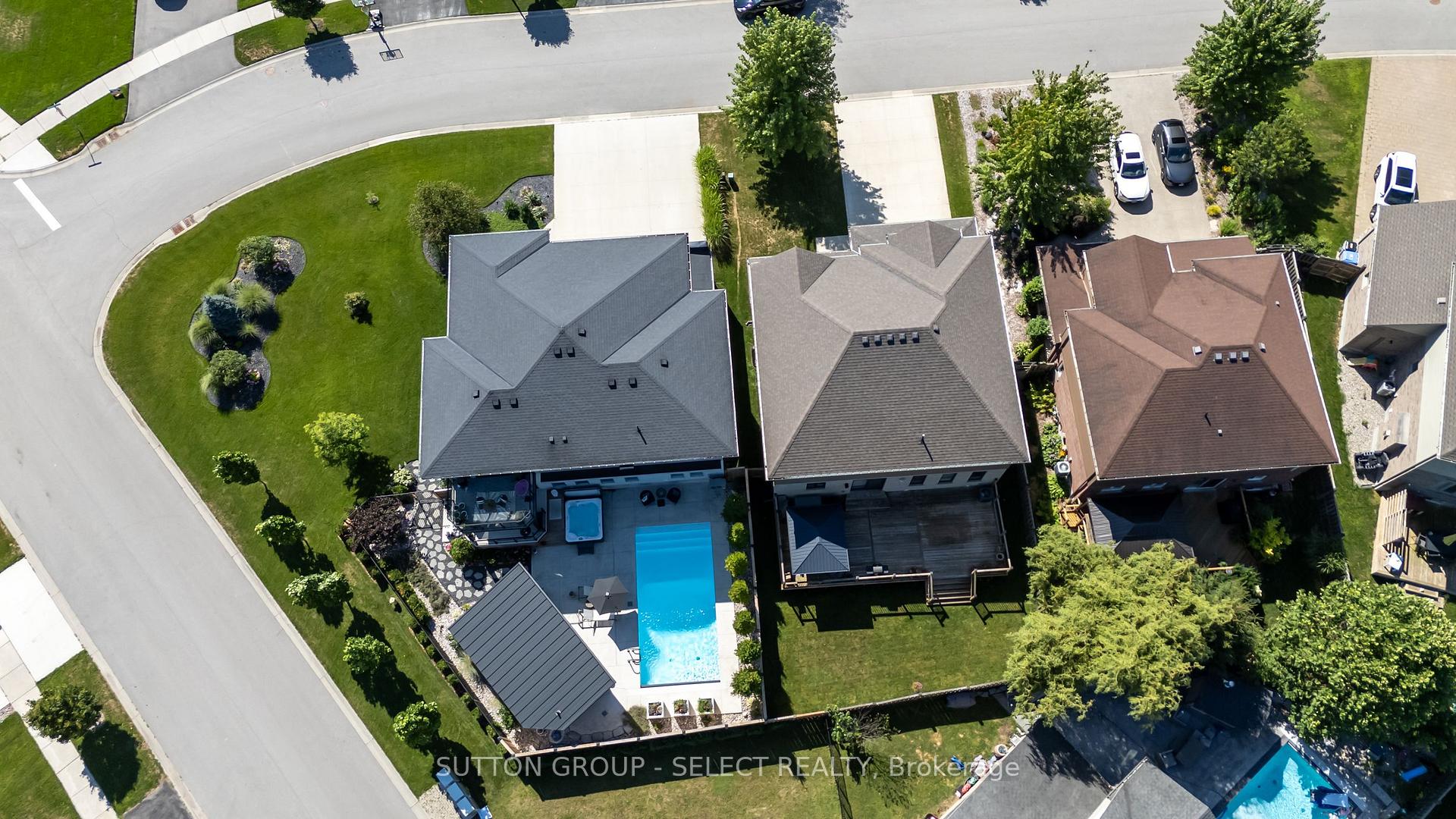 Photo 5 of 7 Valleyview Crescent, Middlesex Centre, Komoka — HOMEH