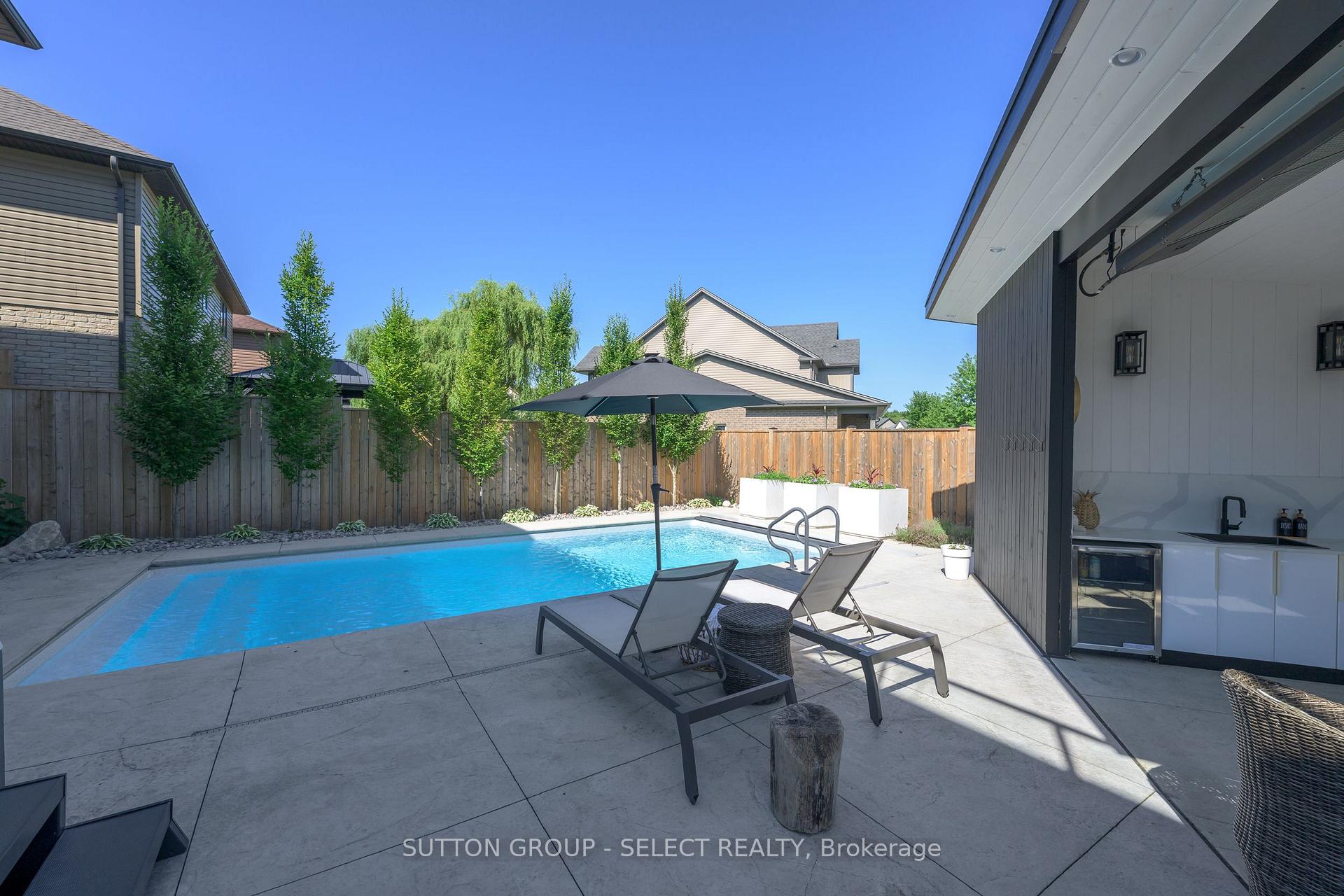Photo 9 of 7 Valleyview Crescent, Middlesex Centre, Komoka — HOMEH