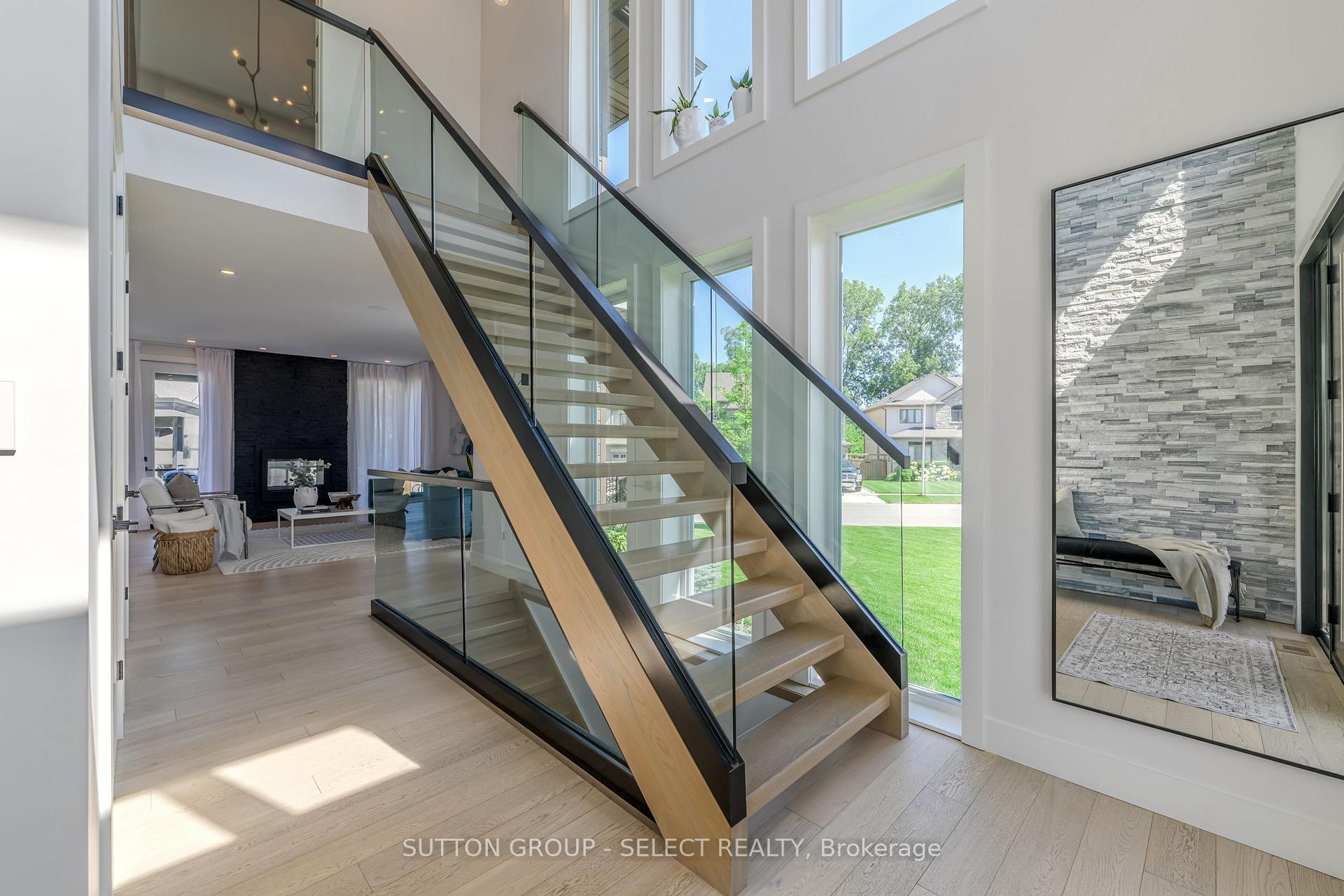Photo 19 of 7 Valleyview Crescent, Middlesex Centre, Komoka — HOMEH