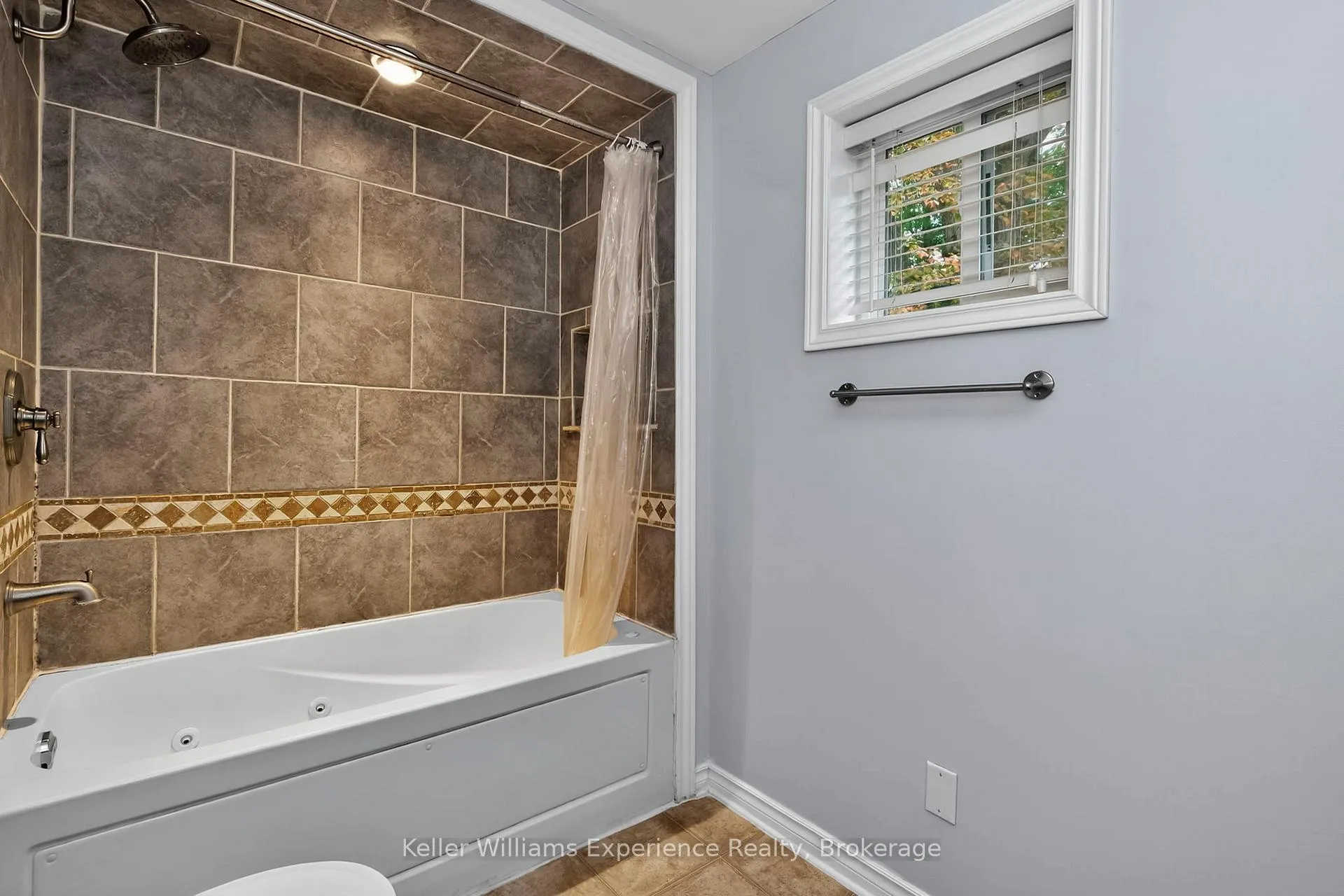 Photo 21 of 1504 Golf Link Road, Midland — HOMEH
