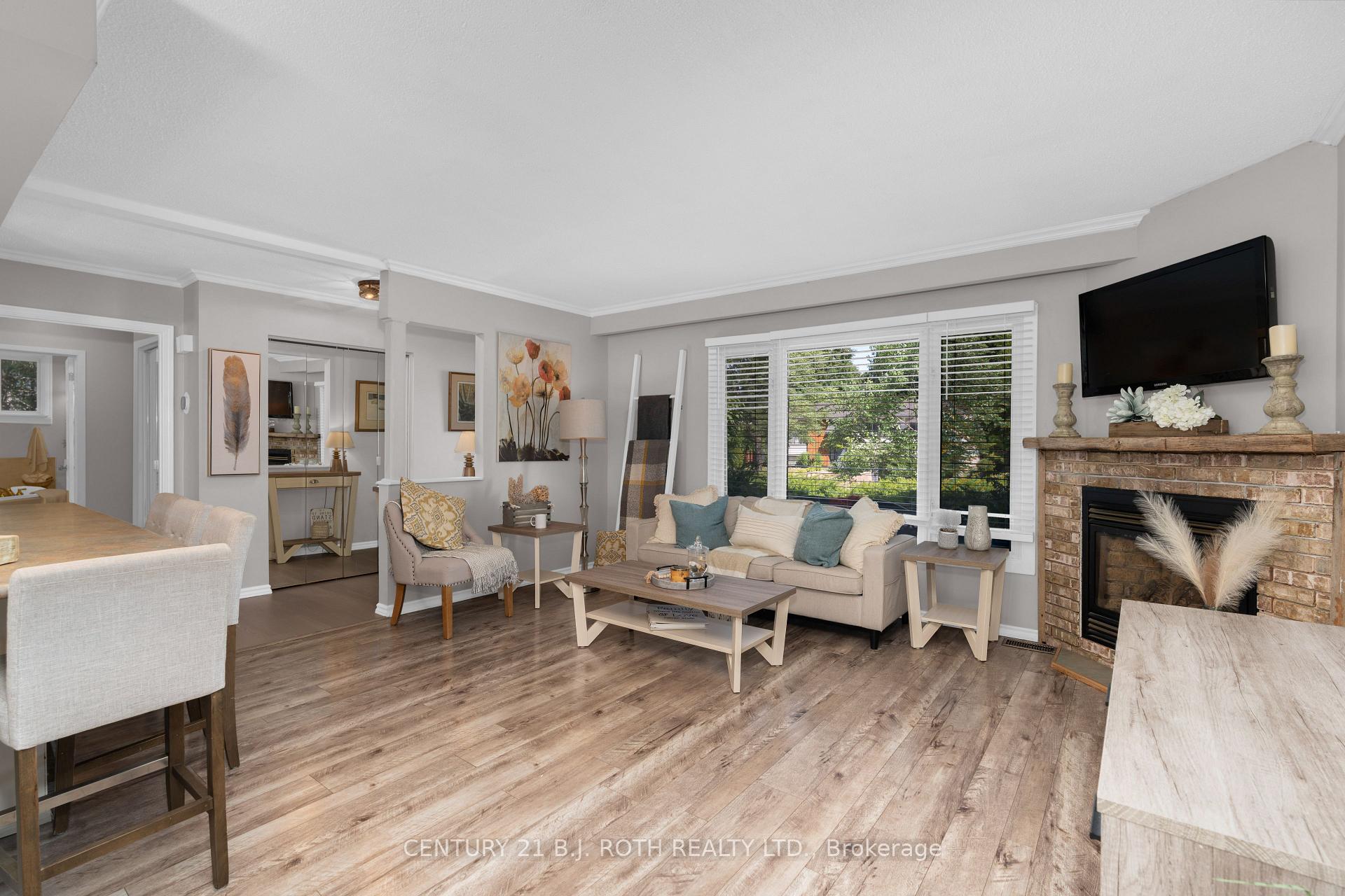 Photo 6 of 119 Parkway Avenue, Markham, Markham Village — HOMEH