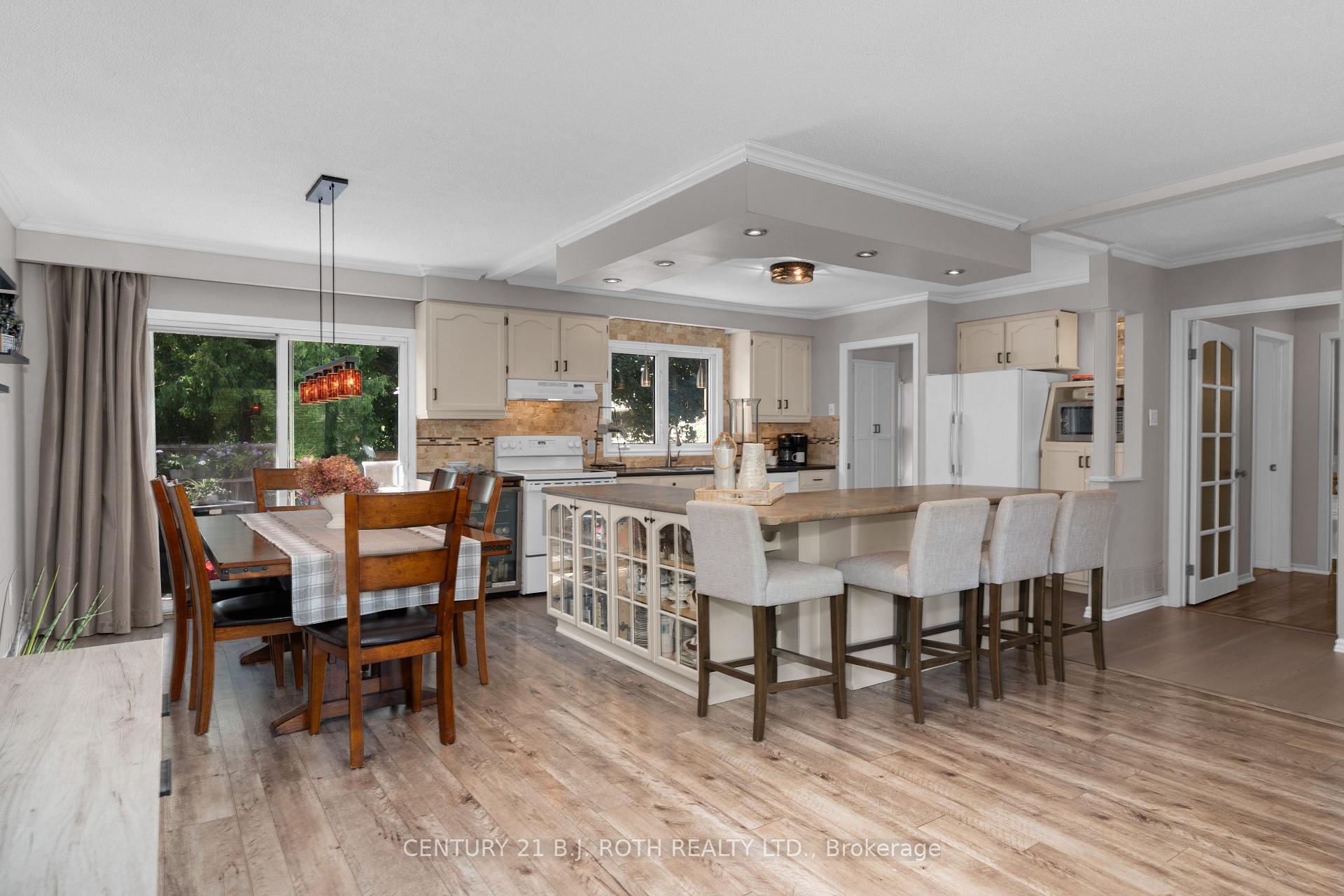 Photo 7 of 119 Parkway Avenue, Markham, Markham Village — HOMEH