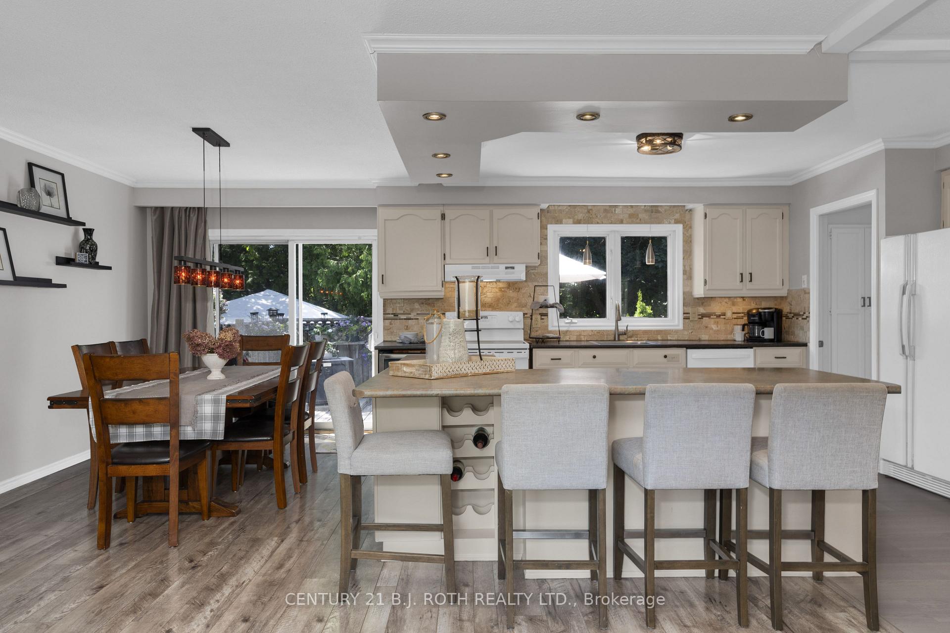 Photo 8 of 119 Parkway Avenue, Markham, Markham Village — HOMEH