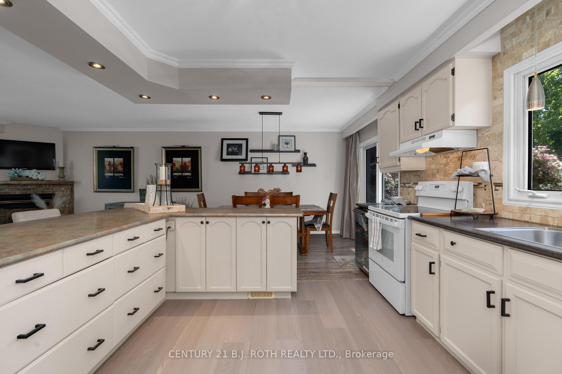 Photo 21 of 119 Parkway Avenue, Markham, Markham Village — HOMEH