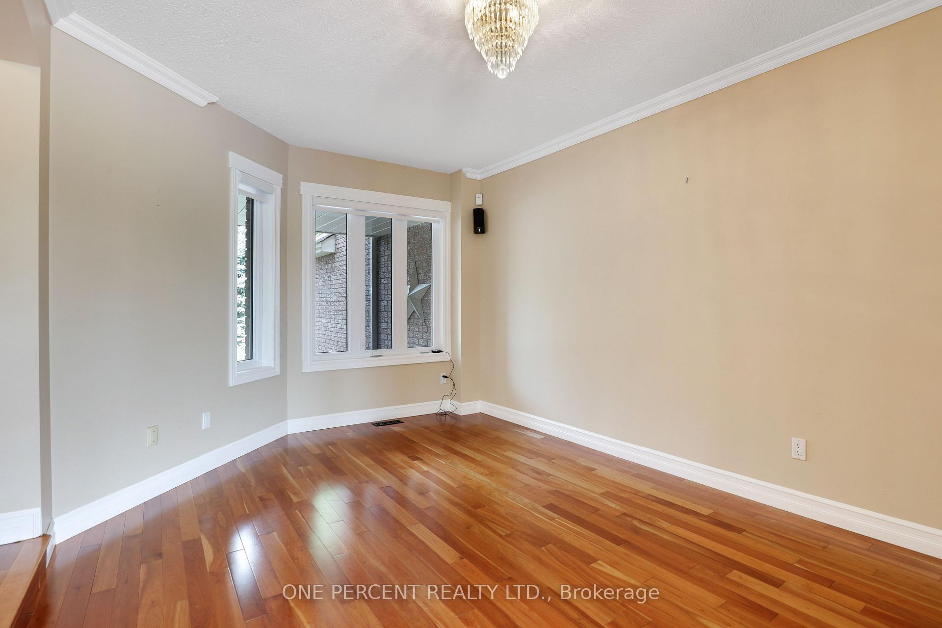 Photo 7 of 29 Windeyer Crescent, Ottawa, Kanata - Kanata Lakes/Heritage Hills — HOMEH