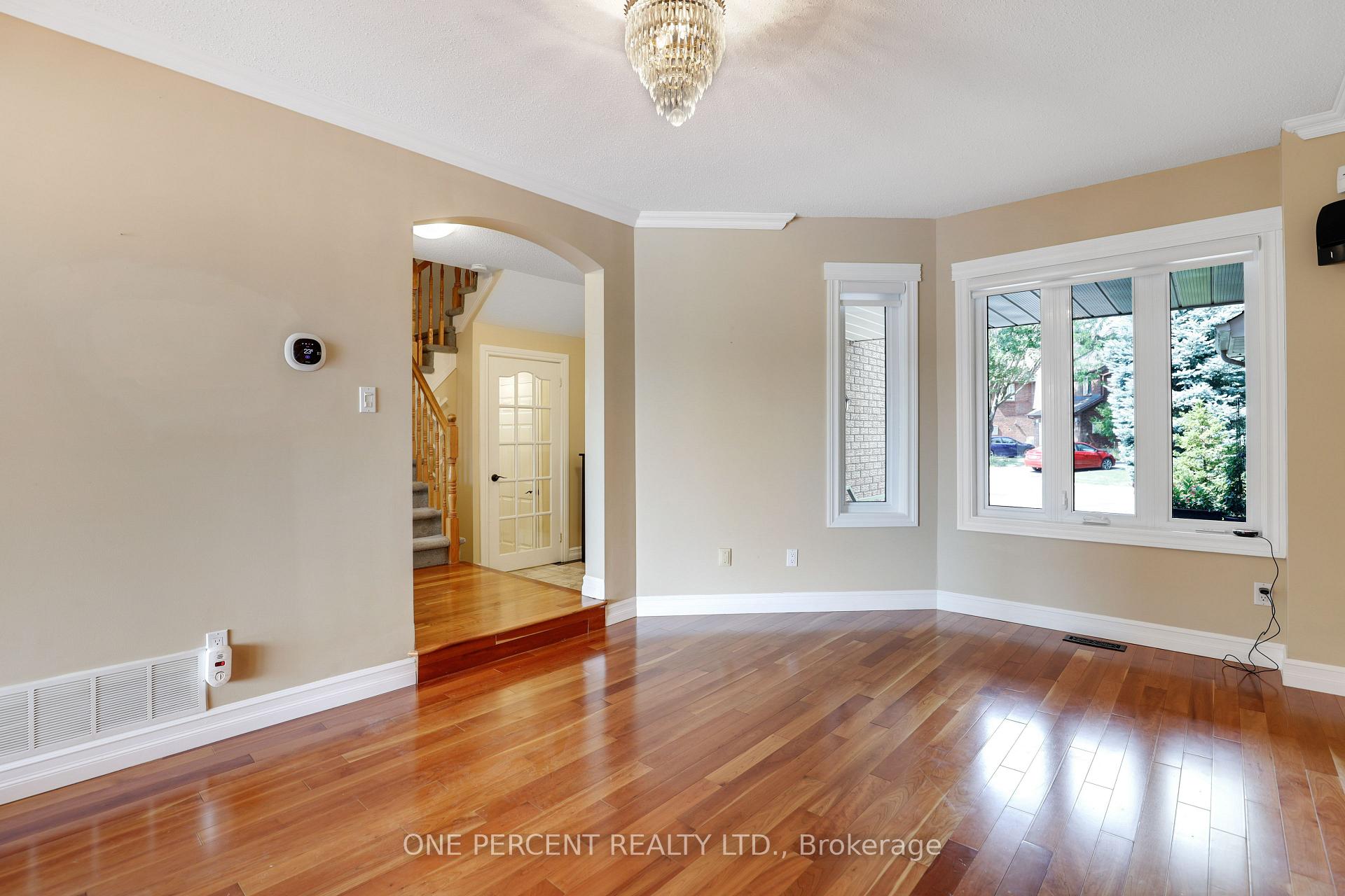 Photo 8 of 29 Windeyer Crescent, Ottawa, Kanata - Kanata Lakes/Heritage Hills — HOMEH