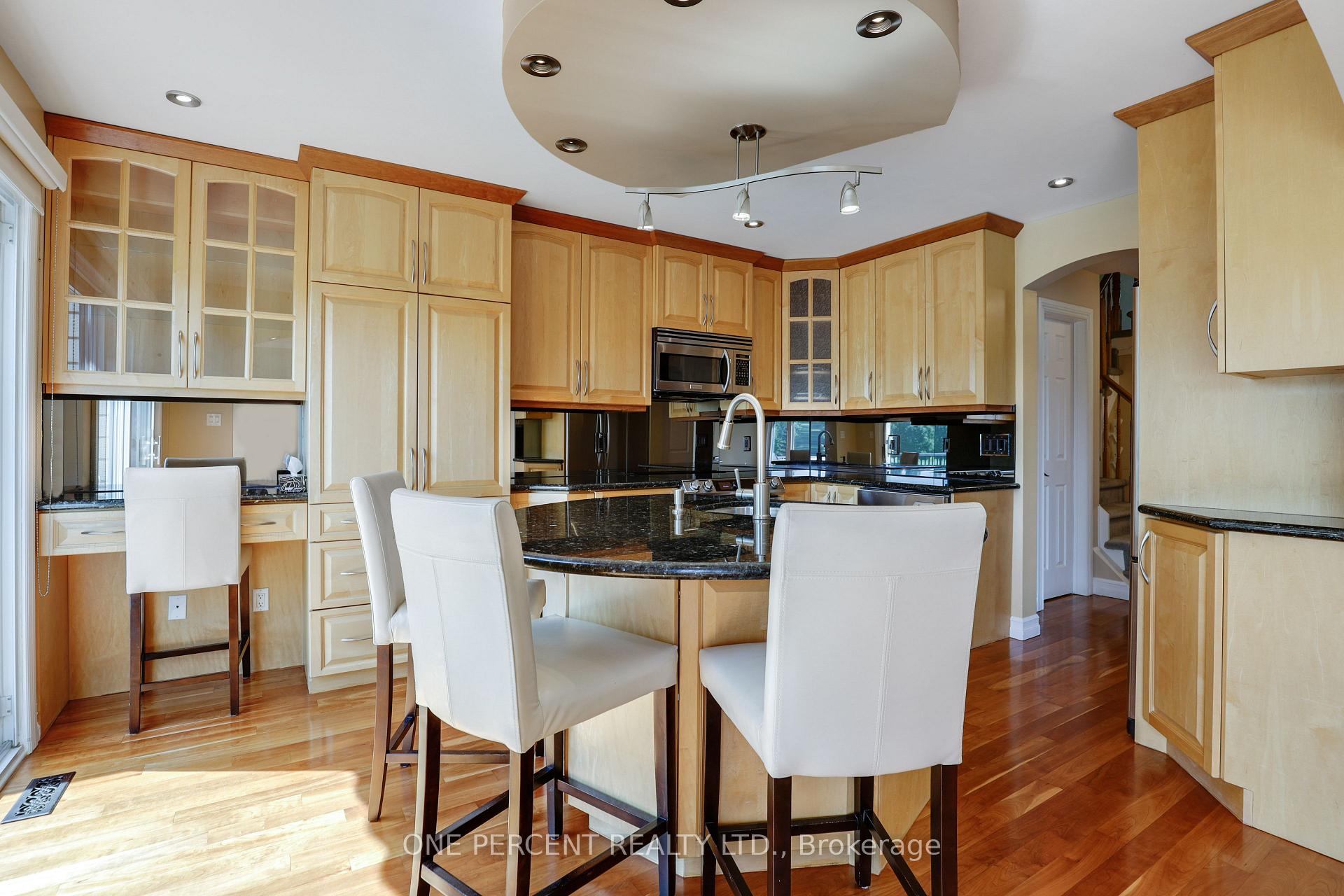 Photo 14 of 29 Windeyer Crescent, Ottawa, Kanata - Kanata Lakes/Heritage Hills — HOMEH