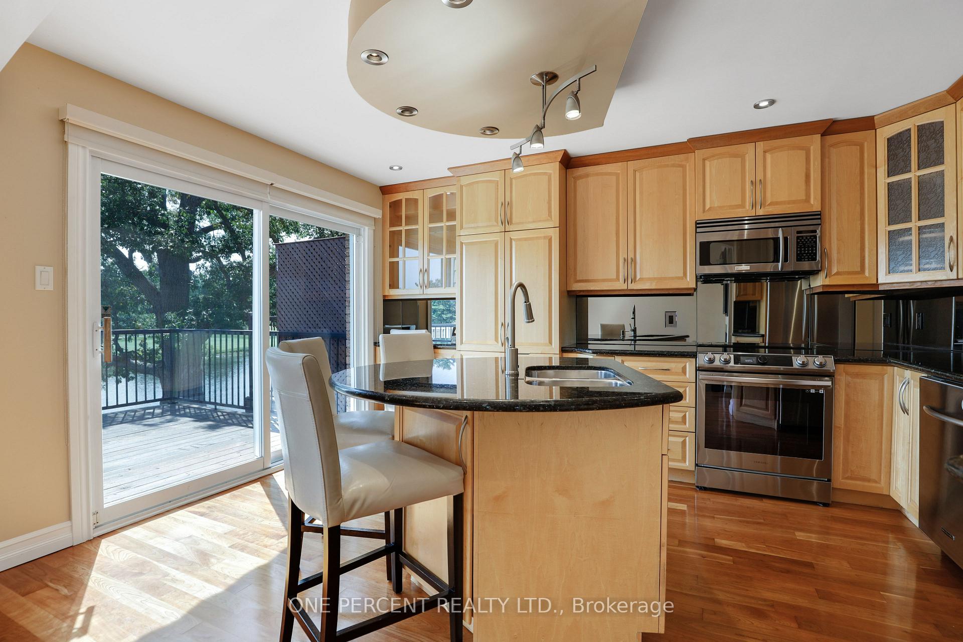 Photo 15 of 29 Windeyer Crescent, Ottawa, Kanata - Kanata Lakes/Heritage Hills — HOMEH