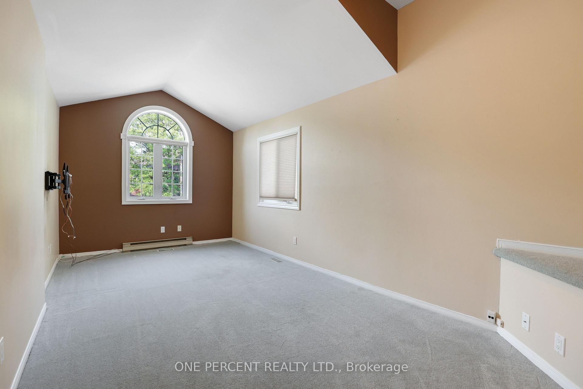 Photo 23 of 29 Windeyer Crescent, Ottawa, Kanata - Kanata Lakes/Heritage Hills — HOMEH