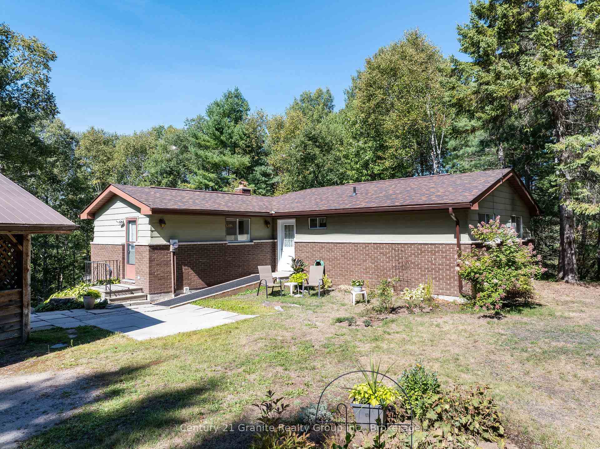 Photo 1 of 733 Bobcaygeon Road, Minden Hills, Anson — HOMEH