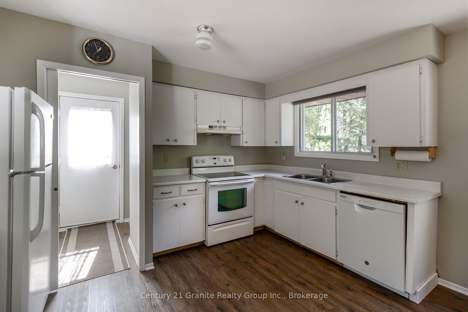 Photo 6 of 733 Bobcaygeon Road, Minden Hills, Anson — HOMEH