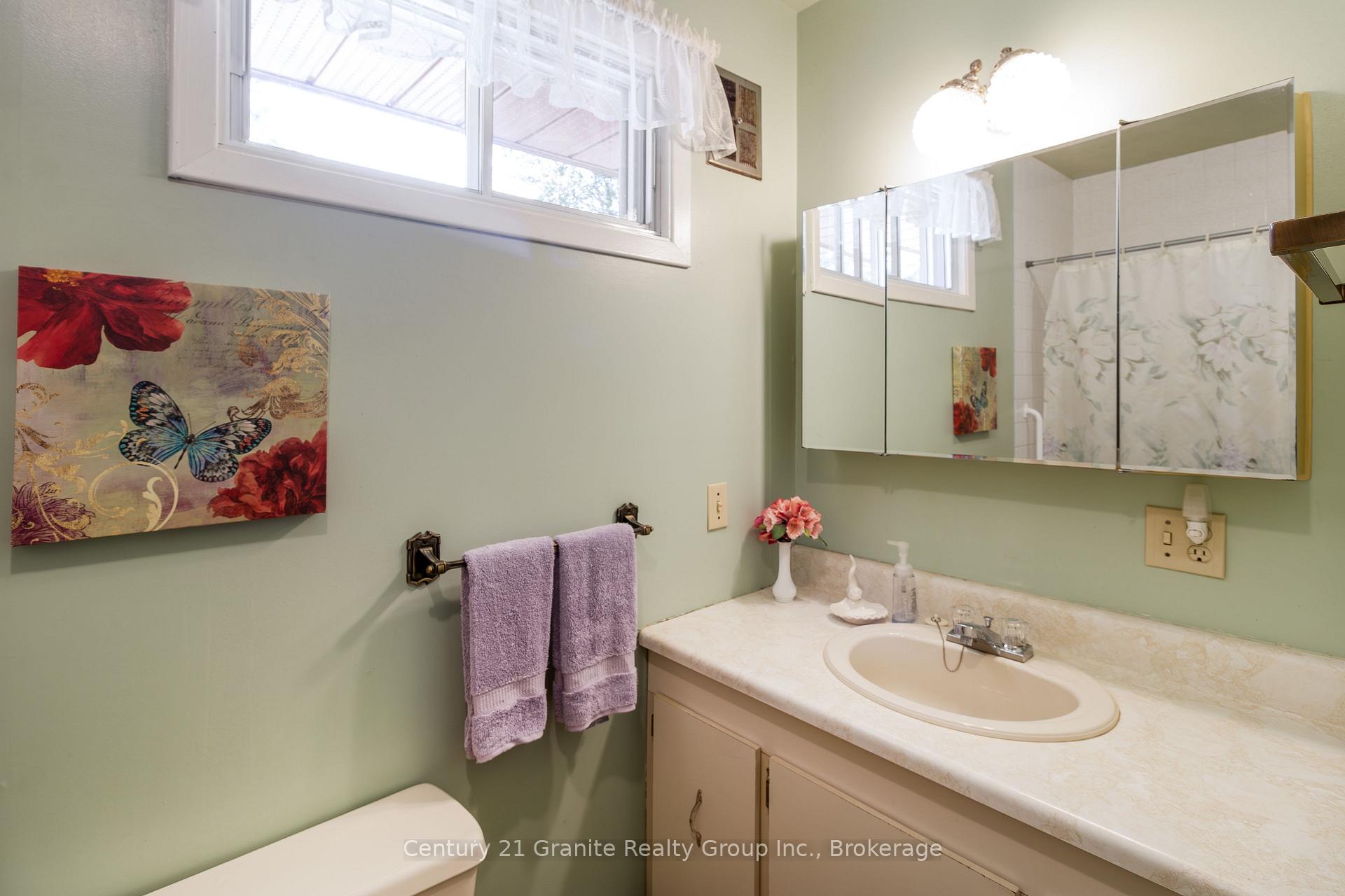Photo 20 of 733 Bobcaygeon Road, Minden Hills, Anson — HOMEH