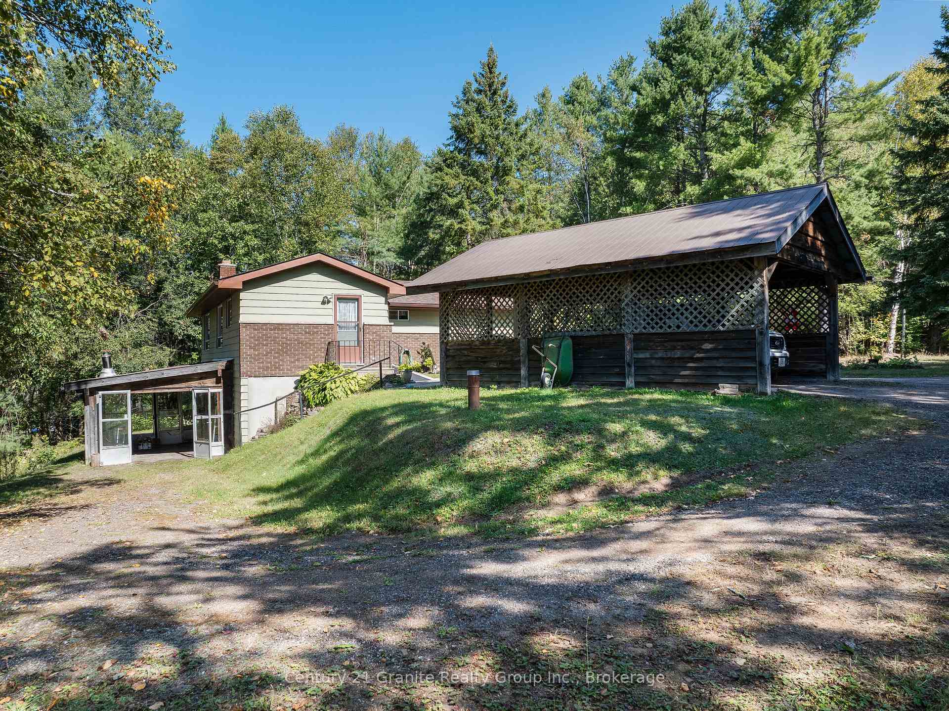 Photo 33 of 733 Bobcaygeon Road, Minden Hills, Anson — HOMEH