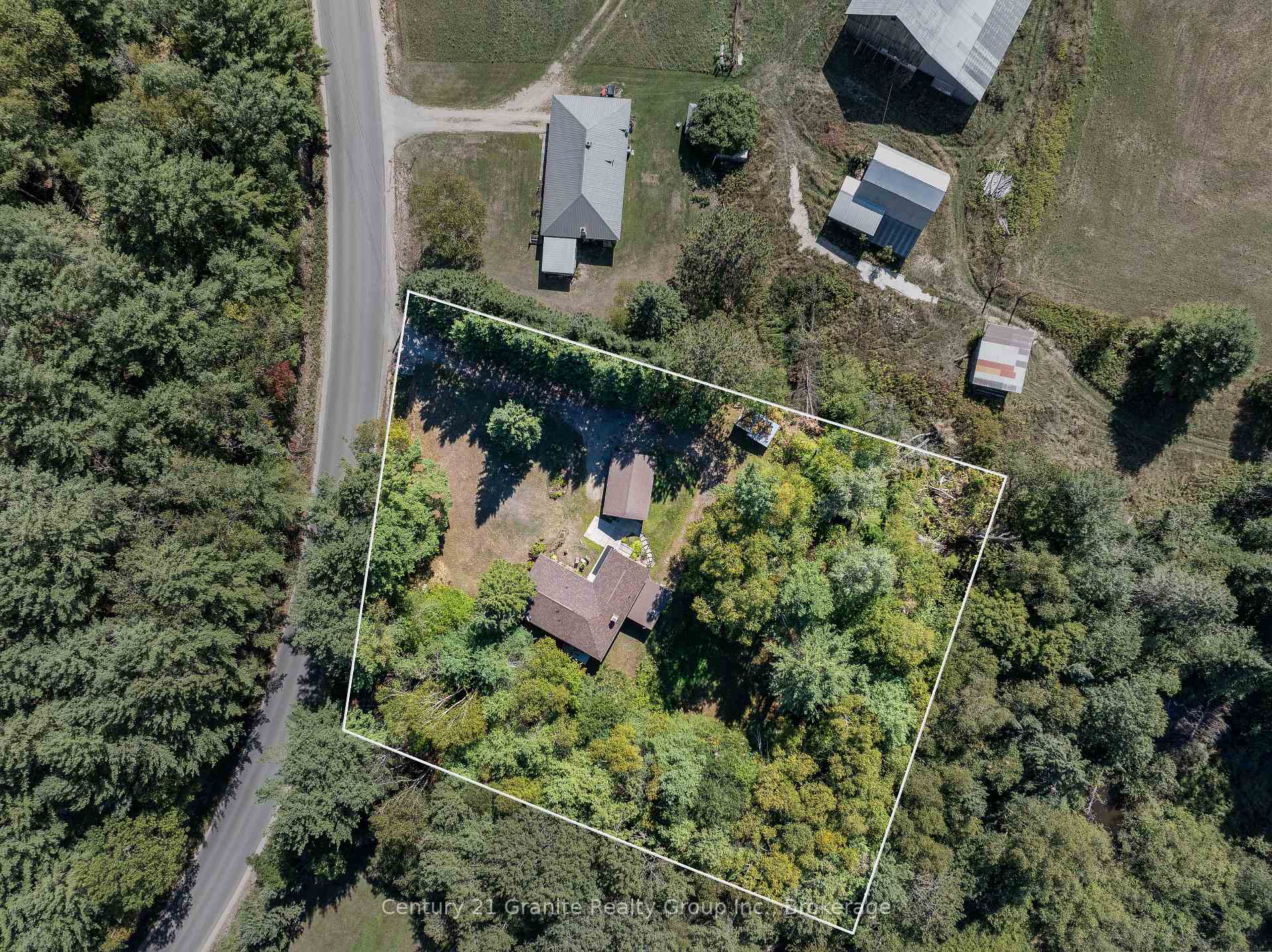 Photo 40 of 733 Bobcaygeon Road, Minden Hills, Anson — HOMEH