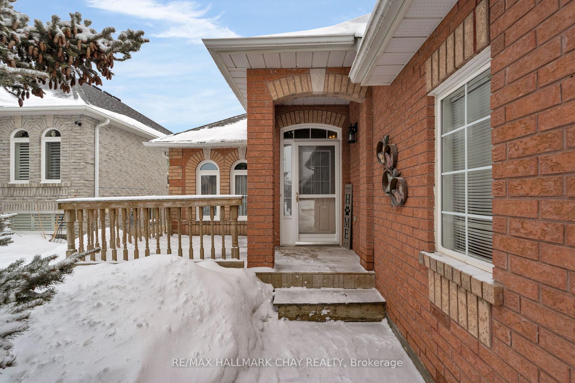 Photo 3 of 1341 Forest Street, Innisfil, Alcona — HOMEH