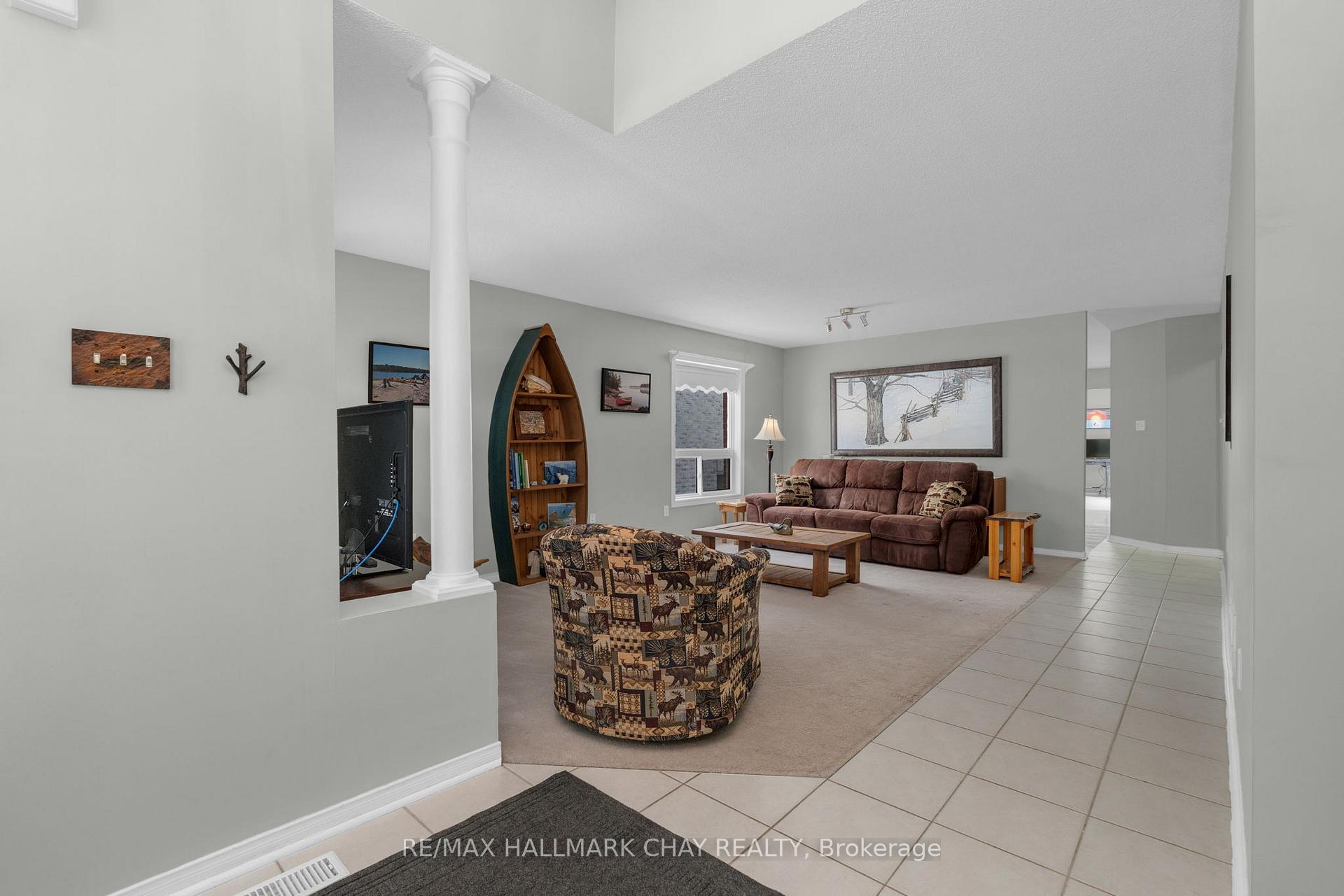 Photo 5 of 1341 Forest Street, Innisfil, Alcona — HOMEH