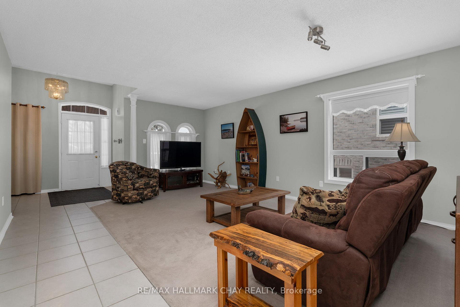 Photo 13 of 1341 Forest Street, Innisfil, Alcona — HOMEH