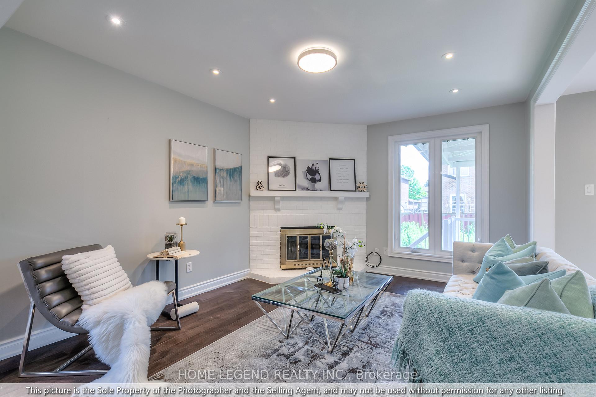 Photo 6 of 102 Tangmere Crescent, Markham, Milliken Mills East — HOMEH