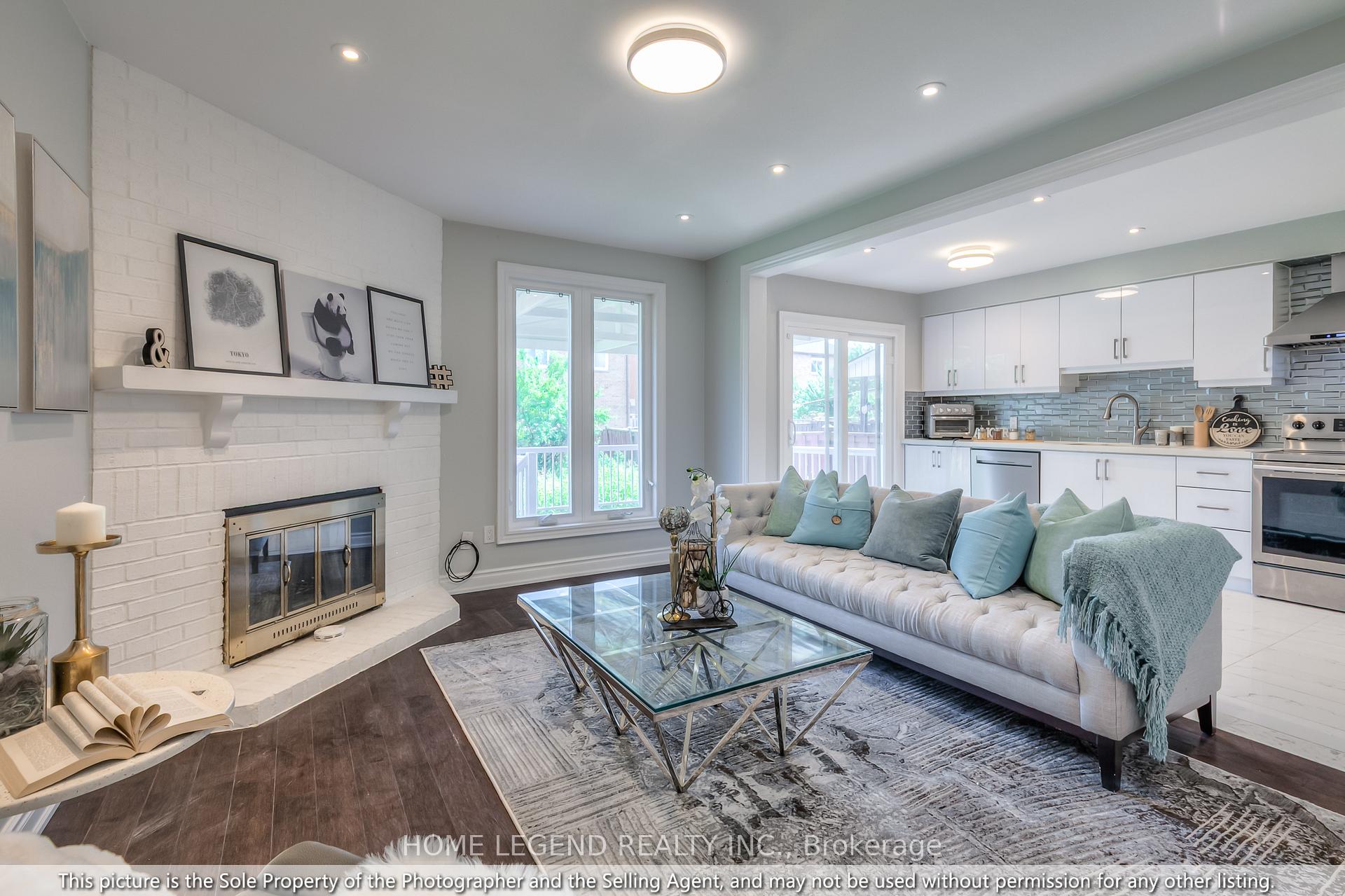 Photo 7 of 102 Tangmere Crescent, Markham, Milliken Mills East — HOMEH