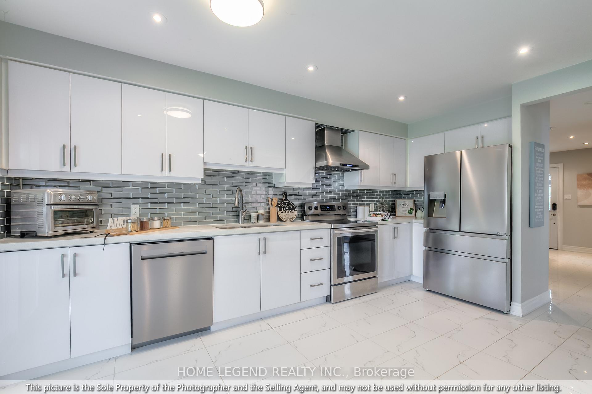 Photo 21 of 102 Tangmere Crescent, Markham, Milliken Mills East — HOMEH