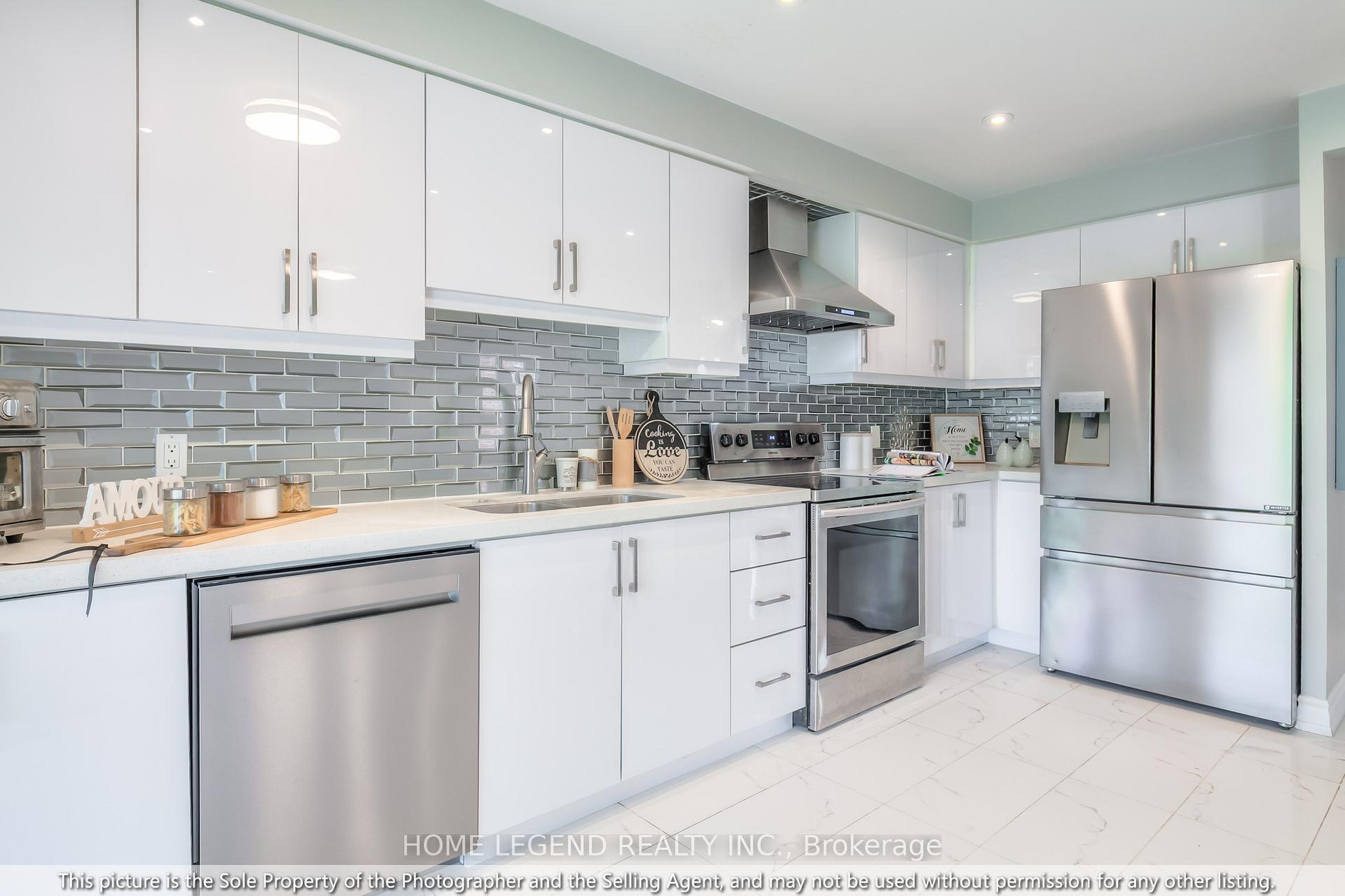 Photo 23 of 102 Tangmere Crescent, Markham, Milliken Mills East — HOMEH