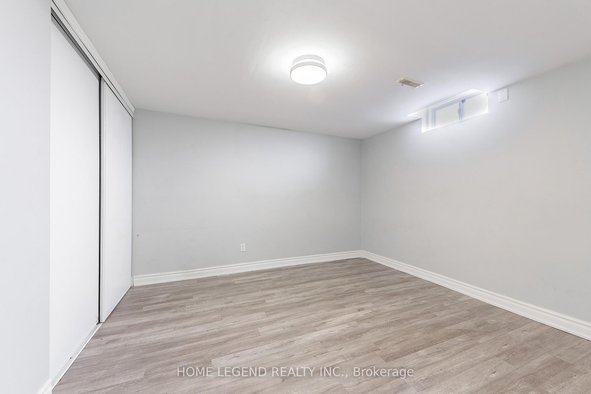 Photo 35 of 102 Tangmere Crescent, Markham, Milliken Mills East — HOMEH