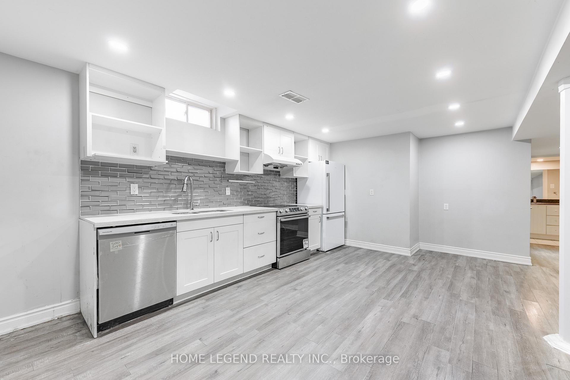 Photo 38 of 102 Tangmere Crescent, Markham, Milliken Mills East — HOMEH