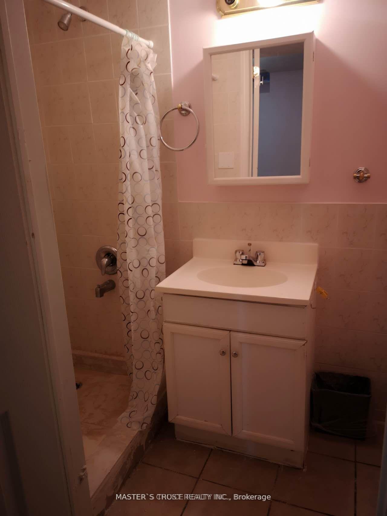 Photo 4 of Unit Bsmt, 166 Mary Pearson Drive, Markham, Middlefield — HOMEH