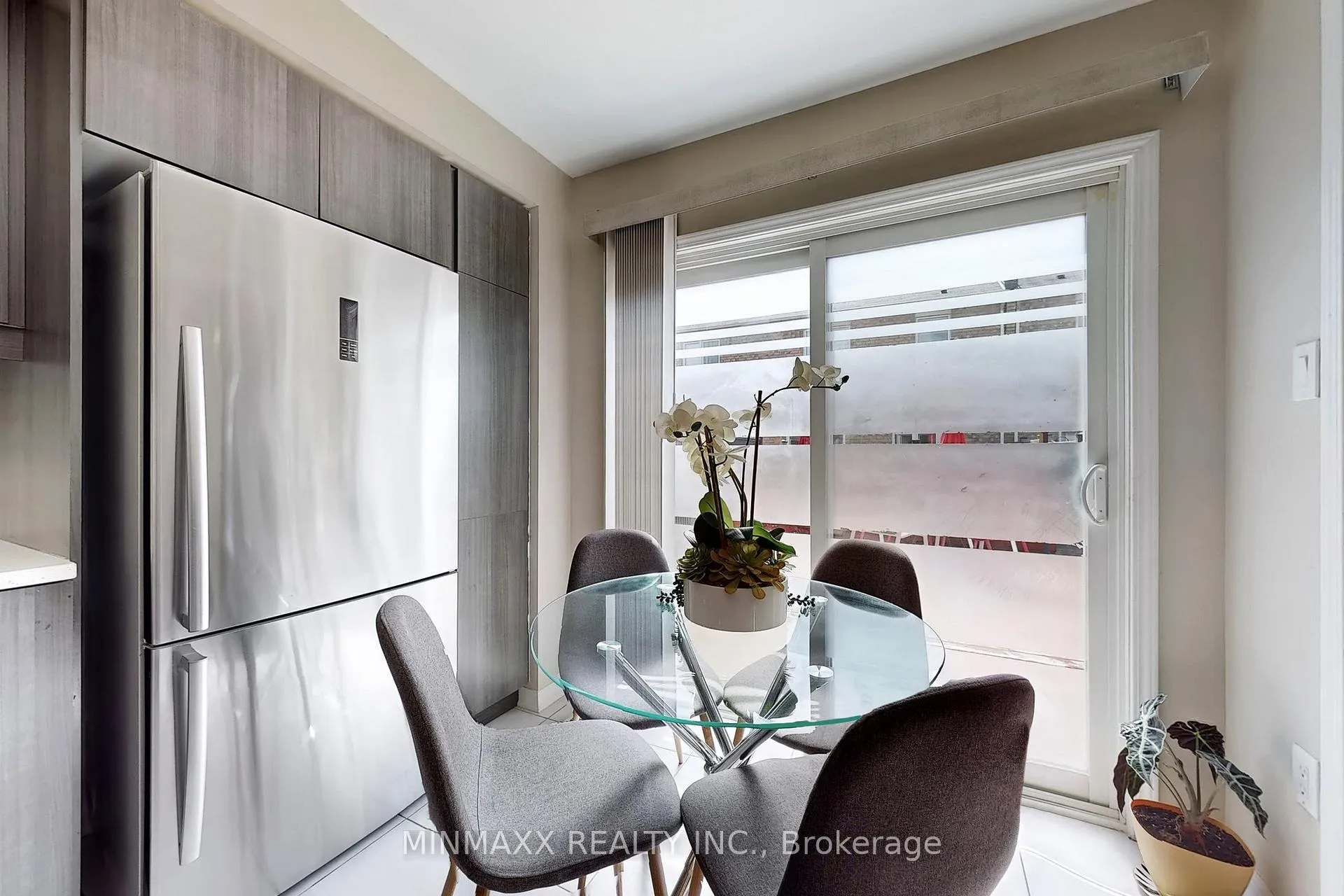 Photo 15 of 1052 Haxton Heights, Milton, Willmott — HOMEH