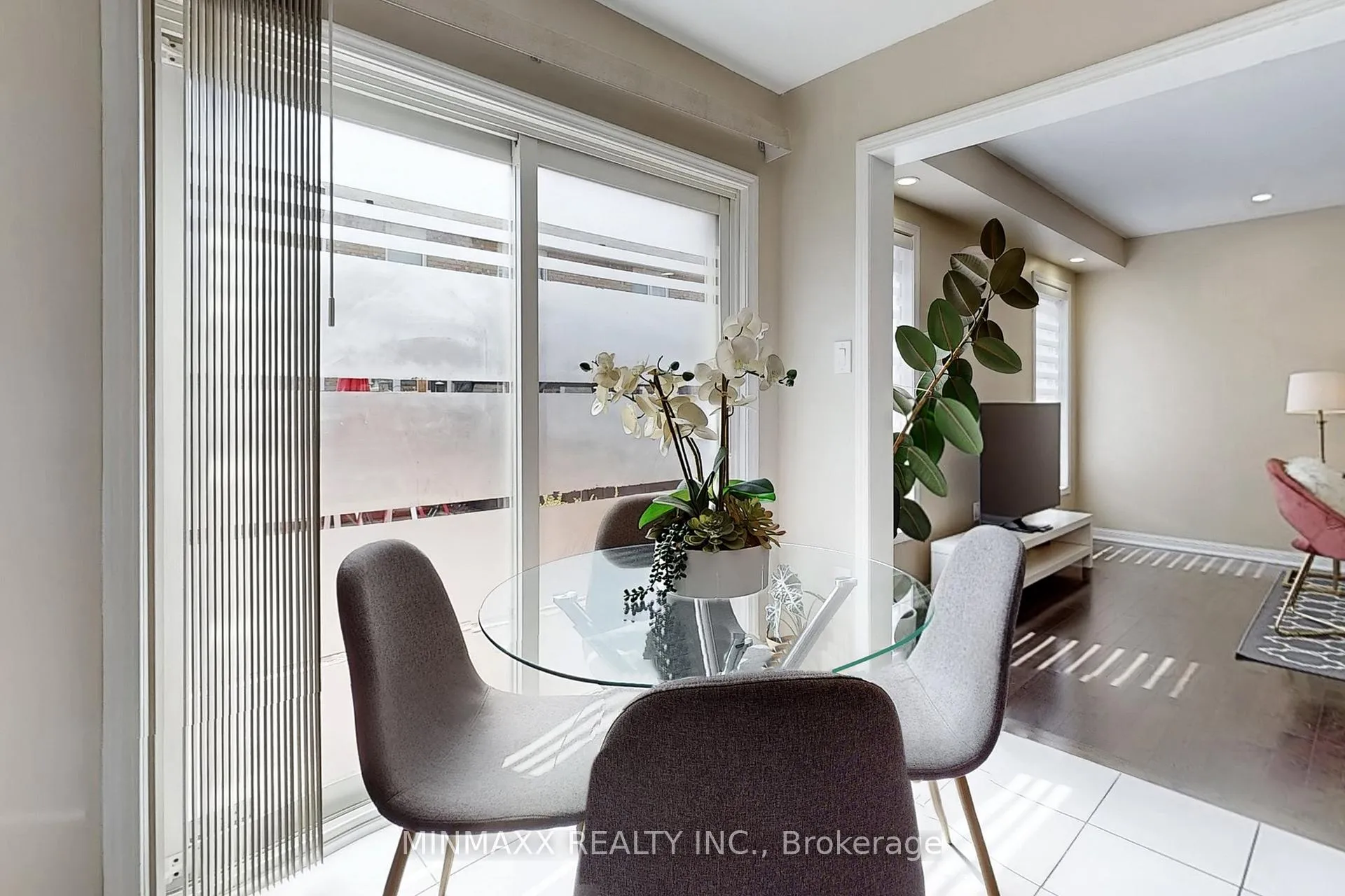 Photo 16 of 1052 Haxton Heights, Milton, Willmott — HOMEH