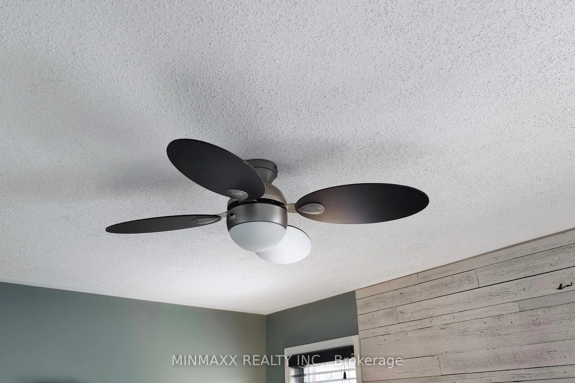 Photo 29 of 1052 Haxton Heights, Milton, Willmott — HOMEH