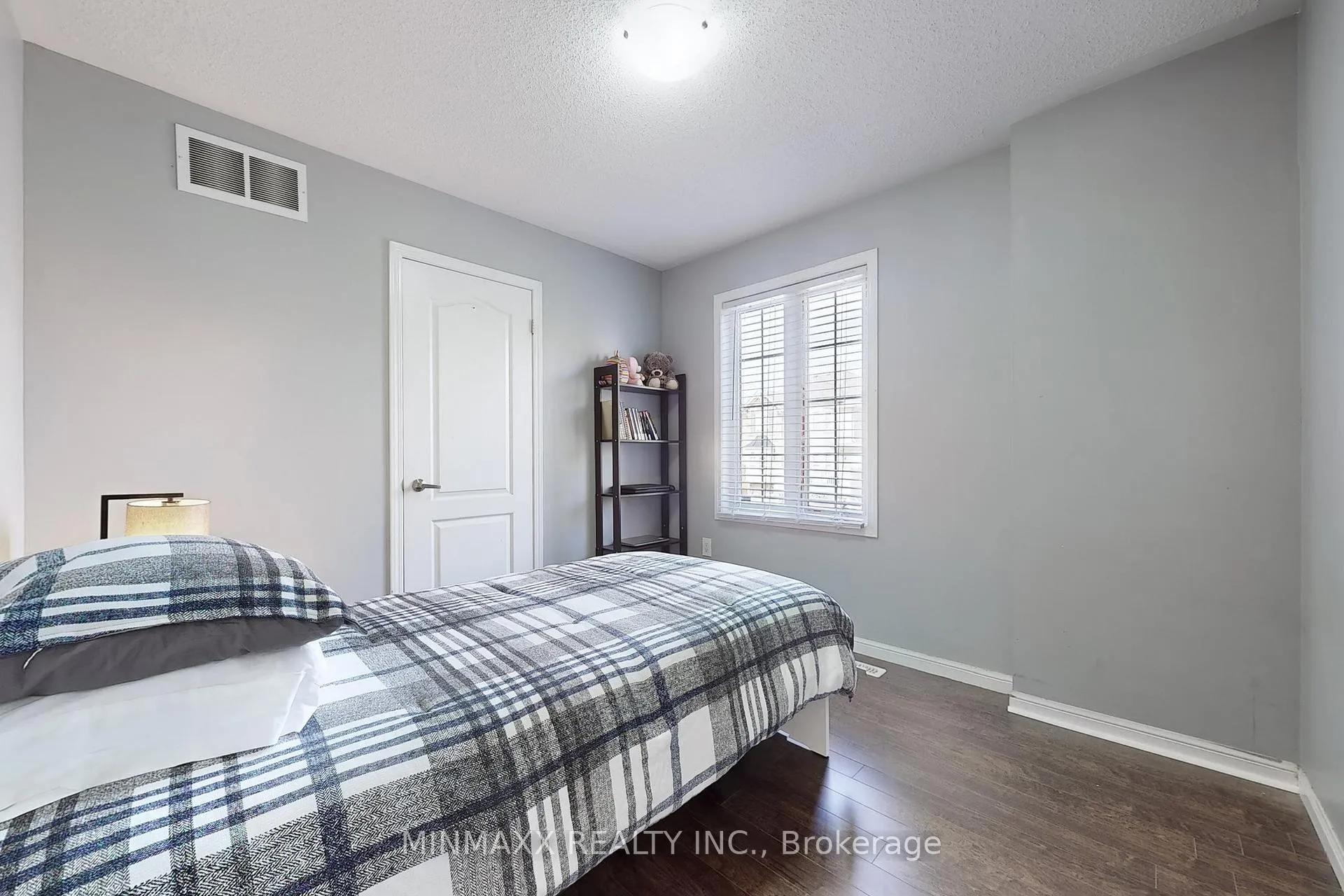Photo 30 of 1052 Haxton Heights, Milton, Willmott — HOMEH